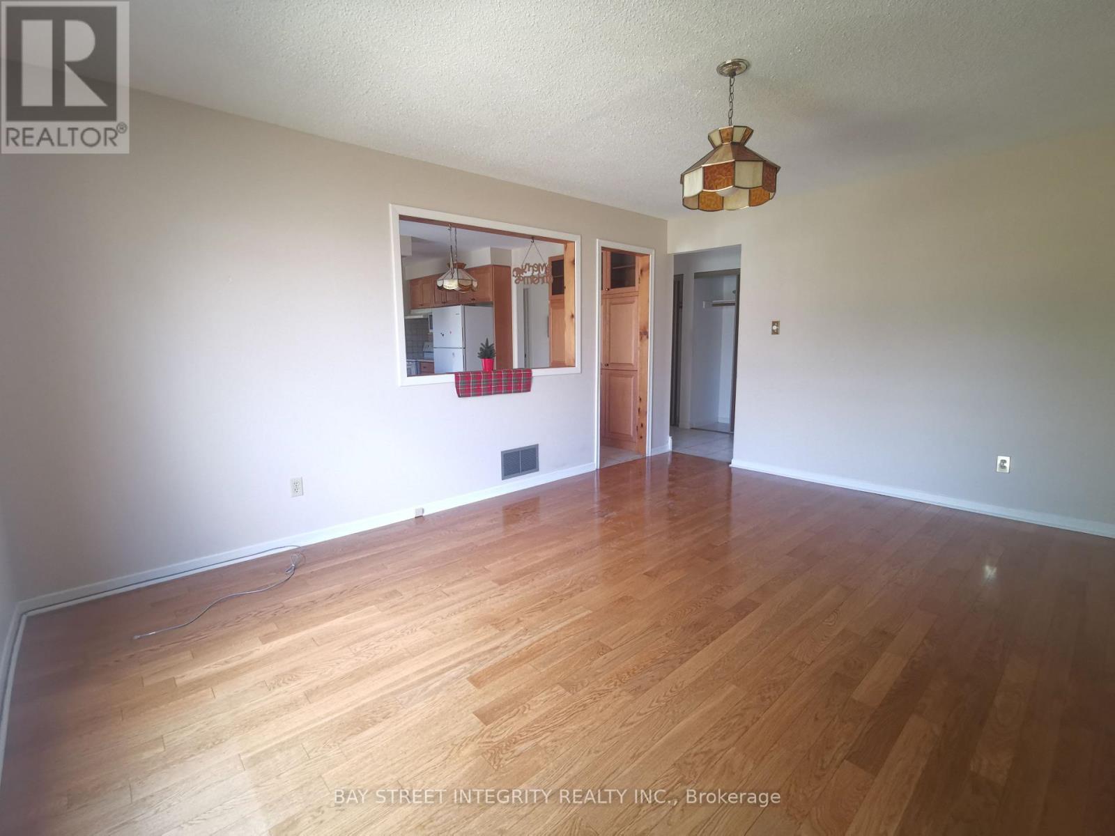 1330 Grand Boulevard, Oakville, Ontario  L6H 2X6 - Photo 9 - W12499110