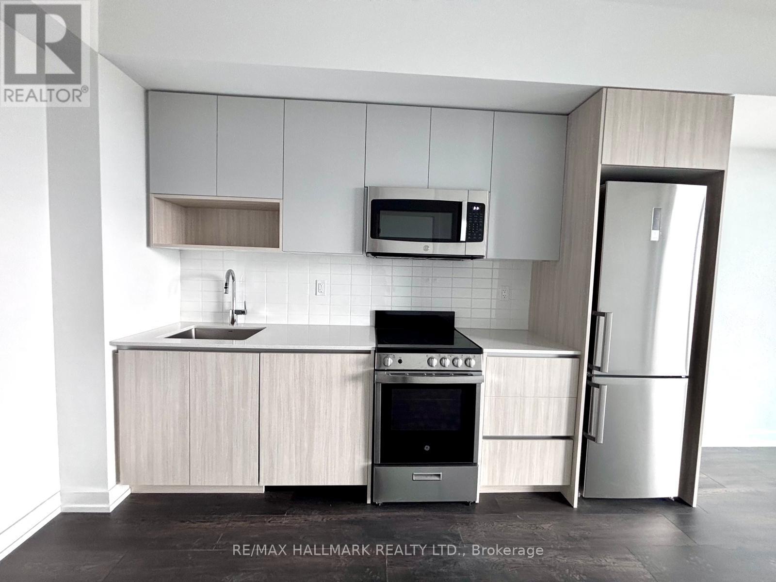 809 - 801 The Queensway, Toronto, Ontario  M8Z 1N4 - Photo 4 - W12499116