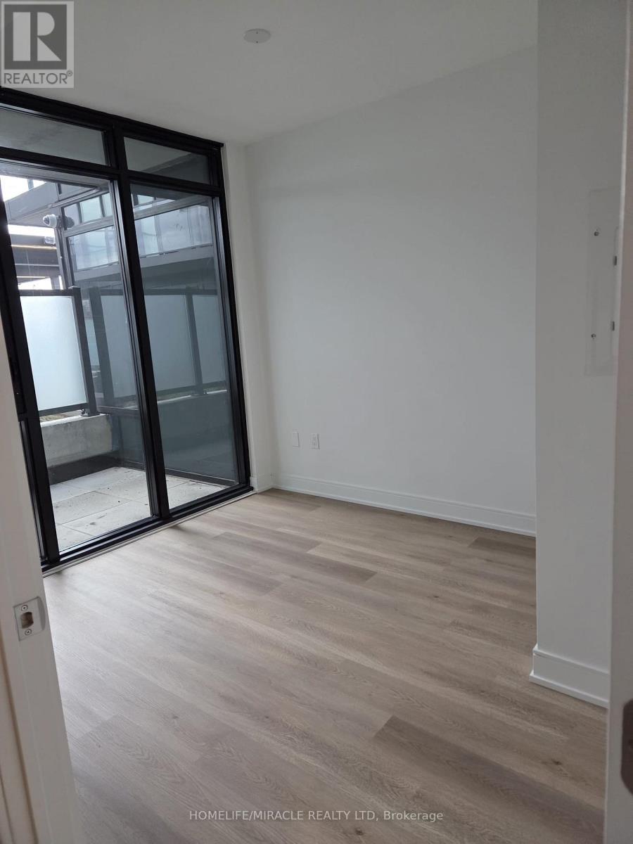 202 - 3009 Novar Road, Mississauga, Ontario  L5B 0P9 - Photo 5 - W12499124