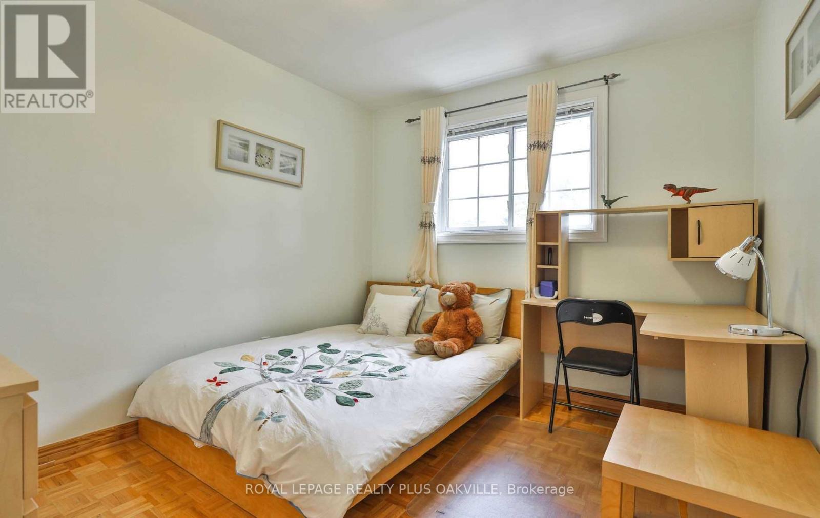 2100 Waycross Crescent, Mississauga, Ontario  L5K 1H9 - Photo 27 - W12499132