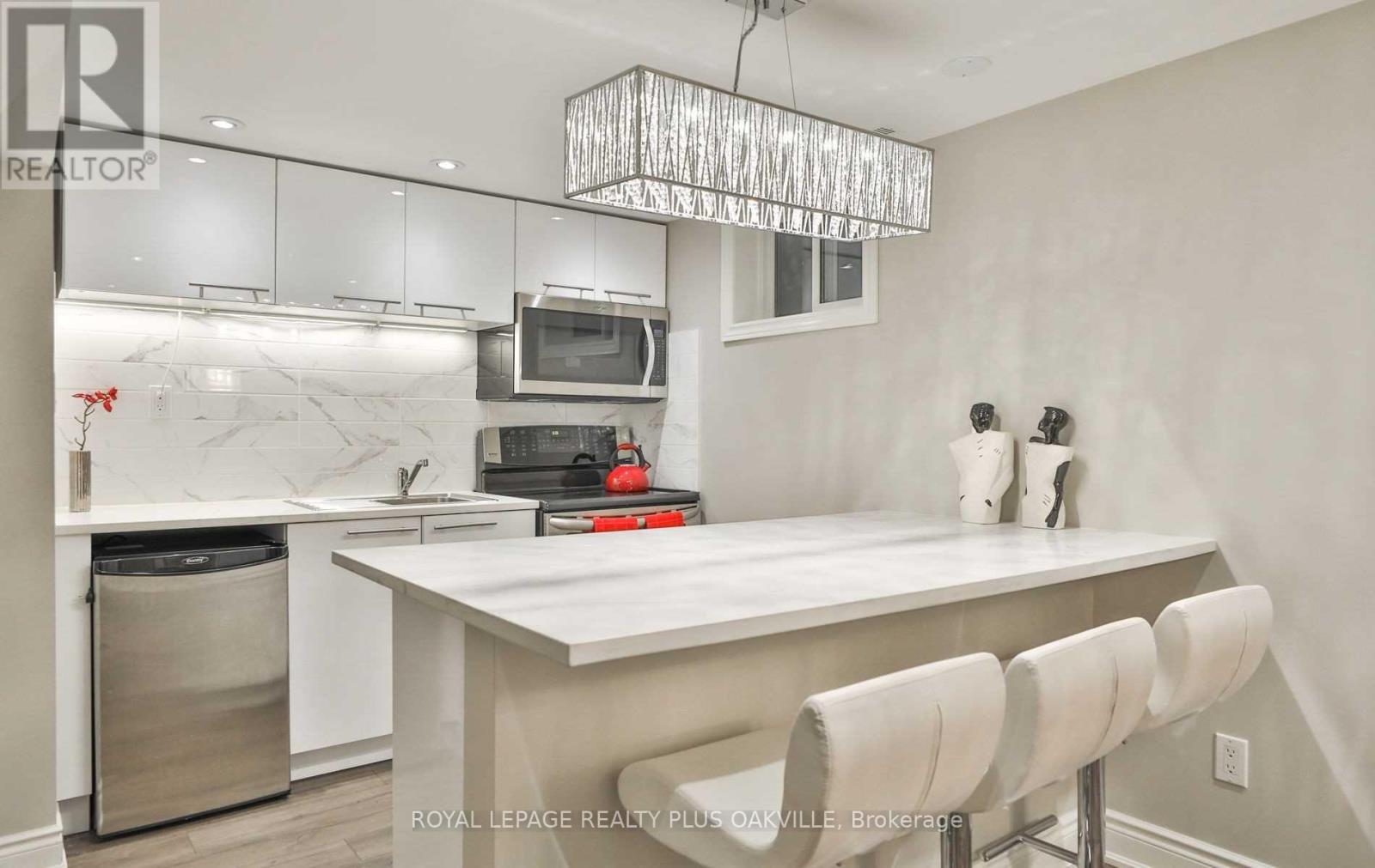 2100 Waycross Crescent, Mississauga, Ontario  L5K 1H9 - Photo 34 - W12499132