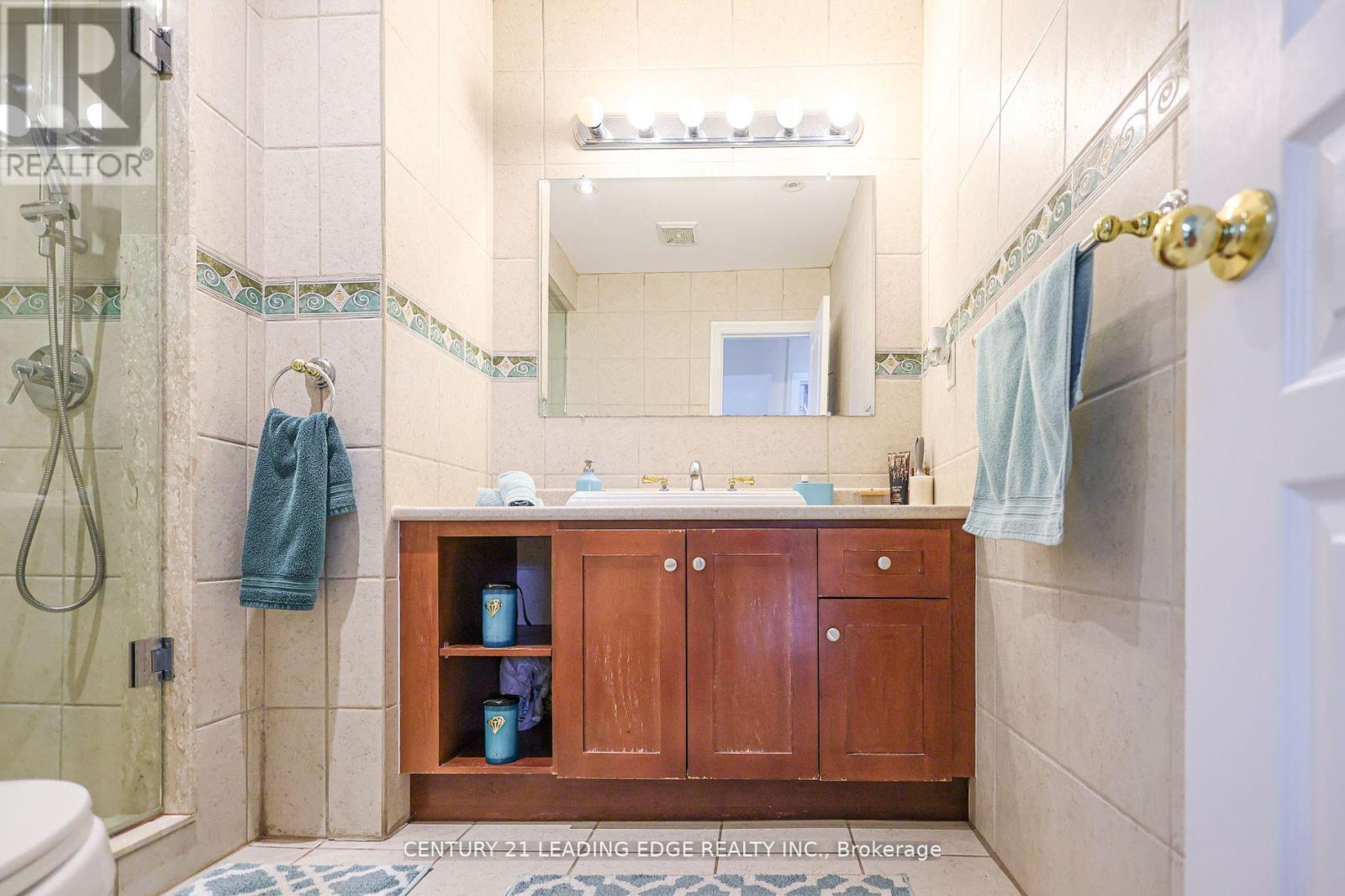 18 Peregrine Grove, Brampton, Ontario  L6S 4B6 - Photo 19 - W12499144