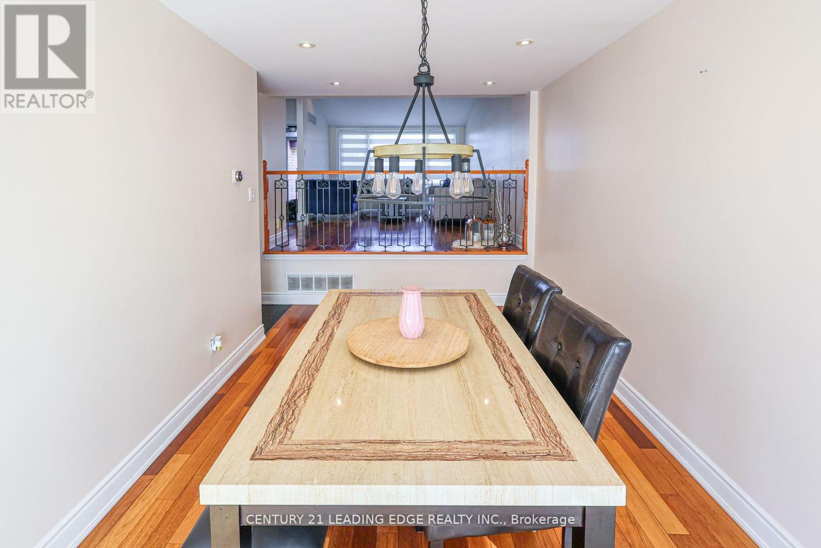 18 Peregrine Grove, Brampton, Ontario  L6S 4B6 - Photo 26 - W12499144