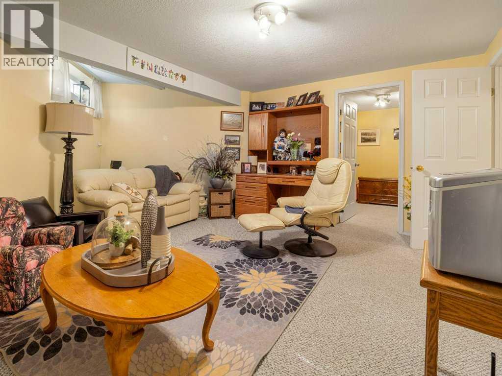 425 Fairmont Boulevard S, Lethbridge, Alberta  T1K 7G2 - Photo 31 - A2267871