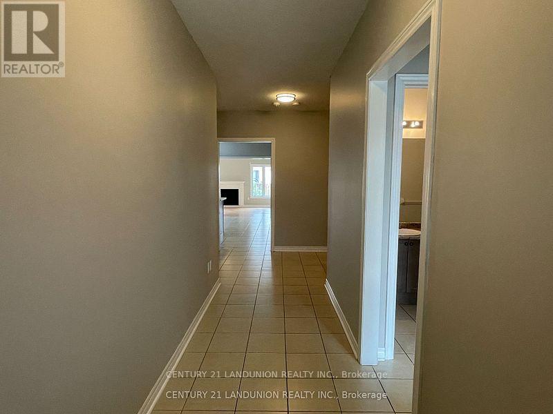 516 Baldwin Crescent, Woodstock, Ontario  N4T 0G6 - Photo 4 - X12499030