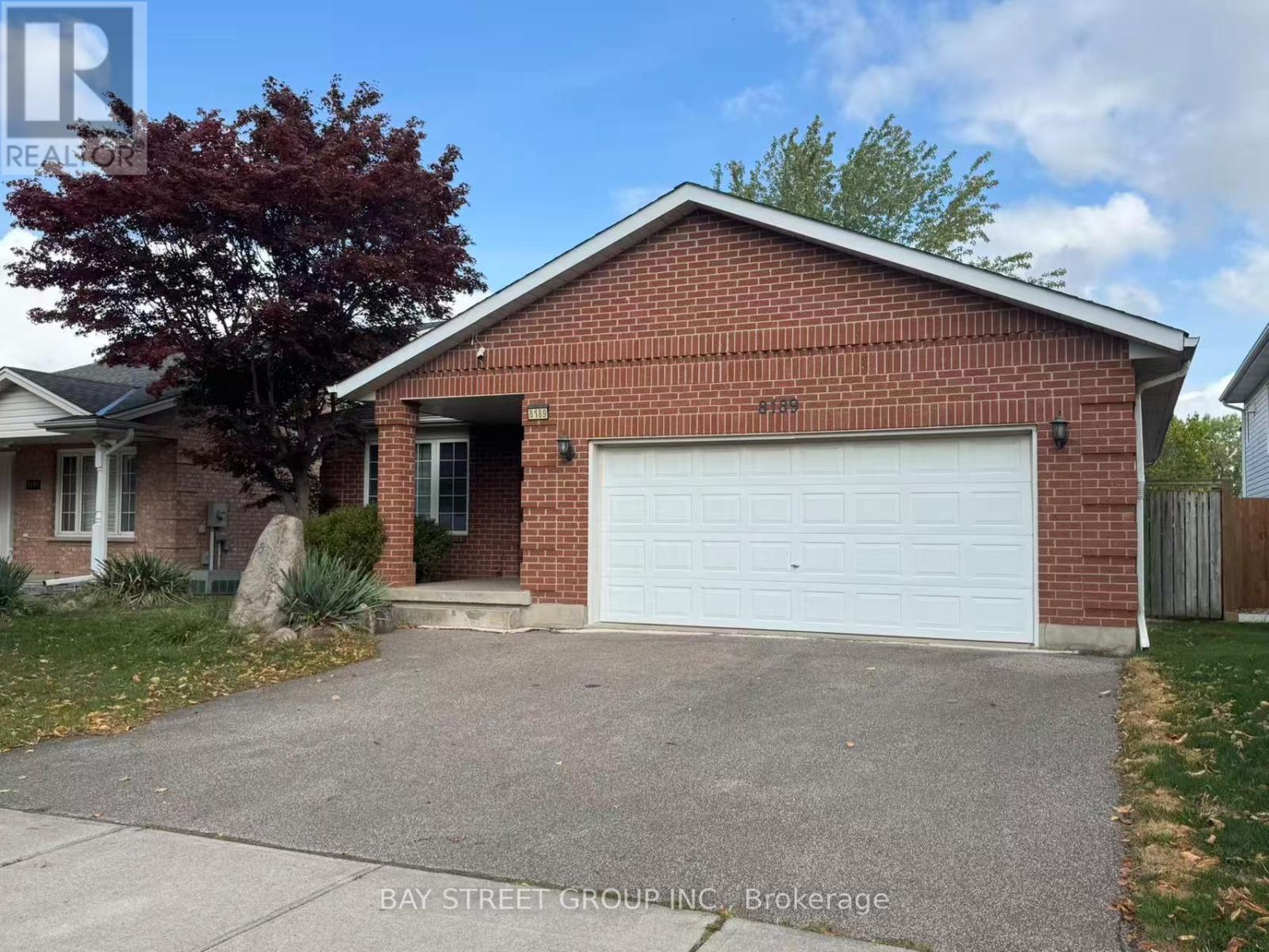 8189 Harvest Crescent, Niagara Falls (Ascot), Ontario  L2H 3G4 - Photo 2 - X12422458