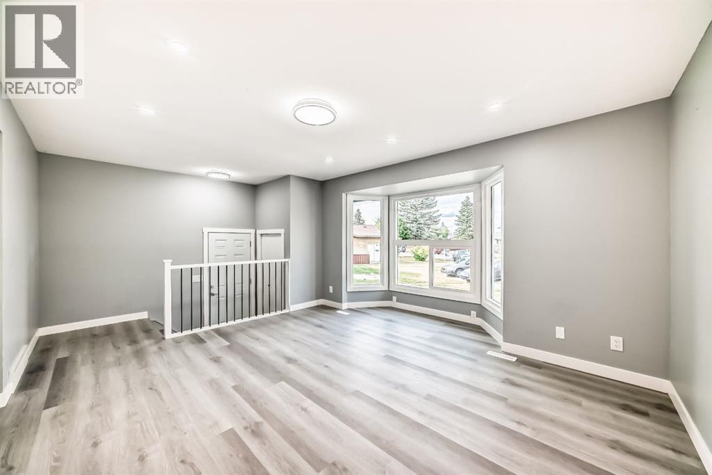 19 Rundlelawn Court Ne, Calgary, Alberta  T1Y 3H3 - Photo 6 - A2263360