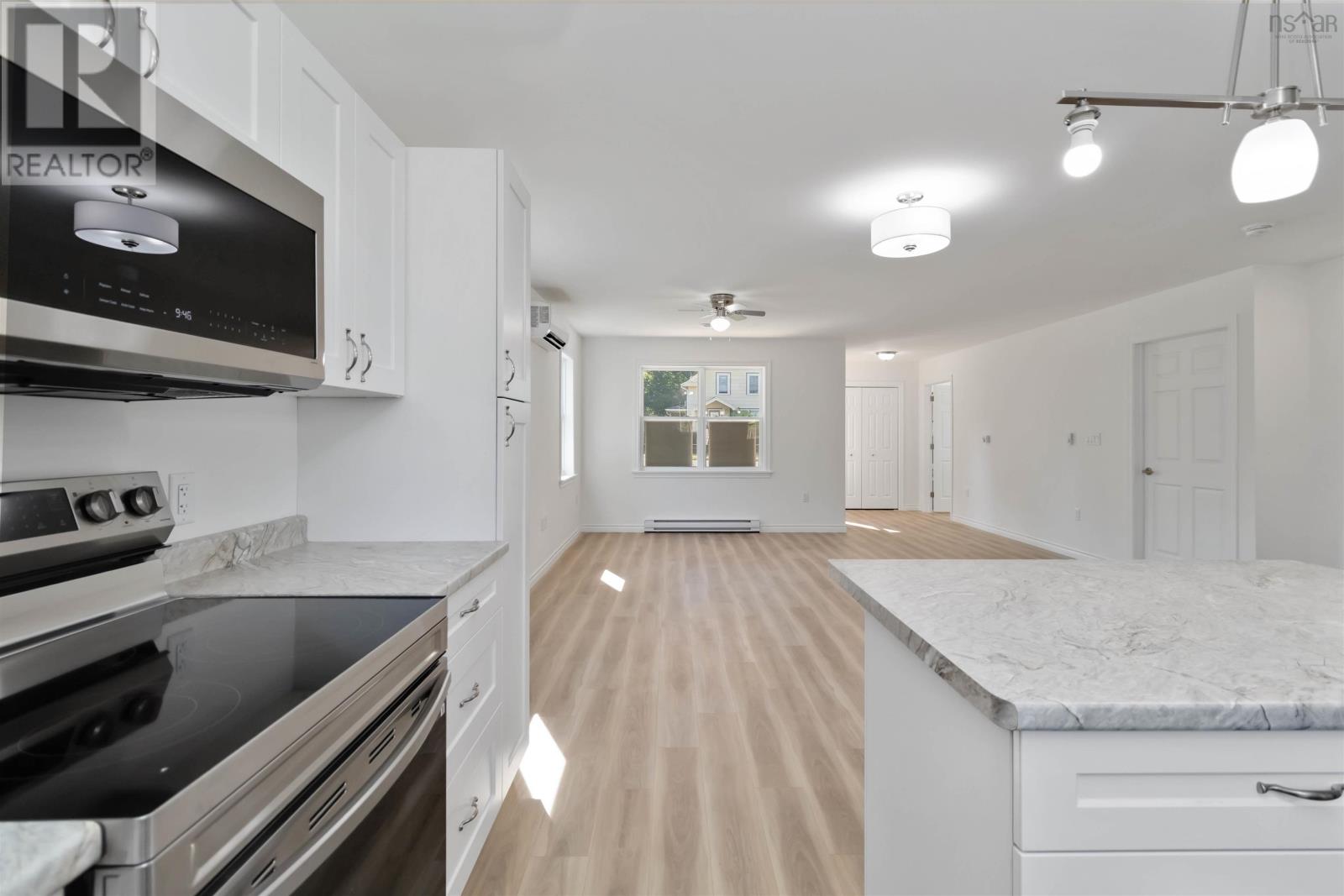 215 Aberdeen Road, Bridgewater, Nova Scotia  B4V 2S5 - Photo 19 - 202521380