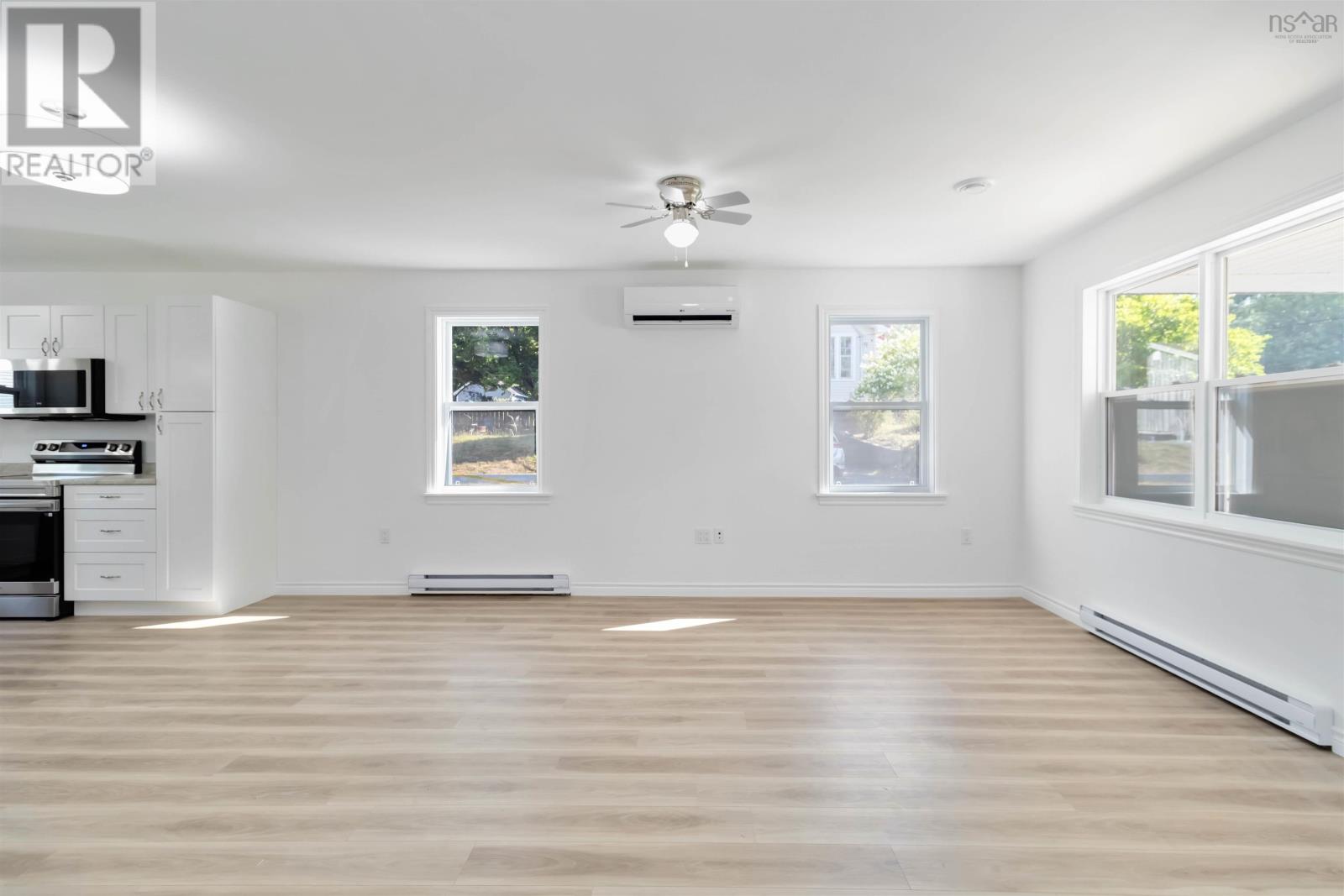 215 Aberdeen Road, Bridgewater, Nova Scotia  B4V 2S5 - Photo 14 - 202521380