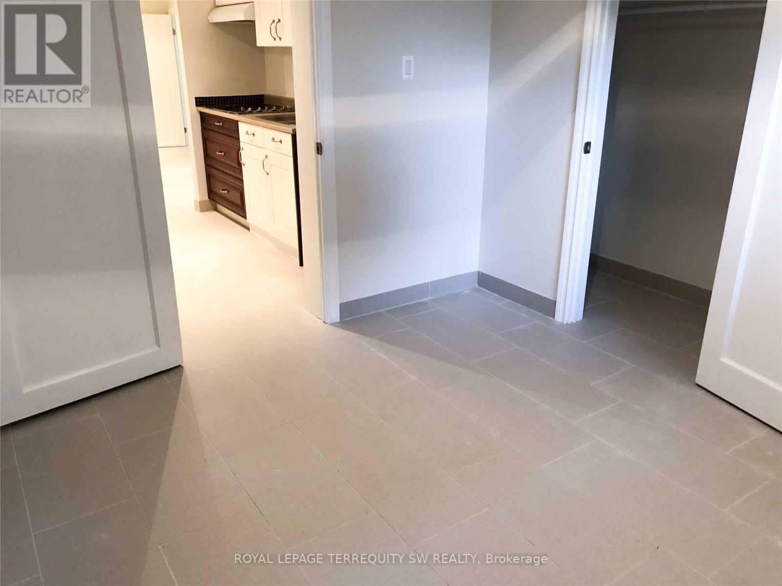 Lower - 360 East Avenue, Toronto (Rouge), Ontario  M1C 2W6 - Photo 3 - E12481749