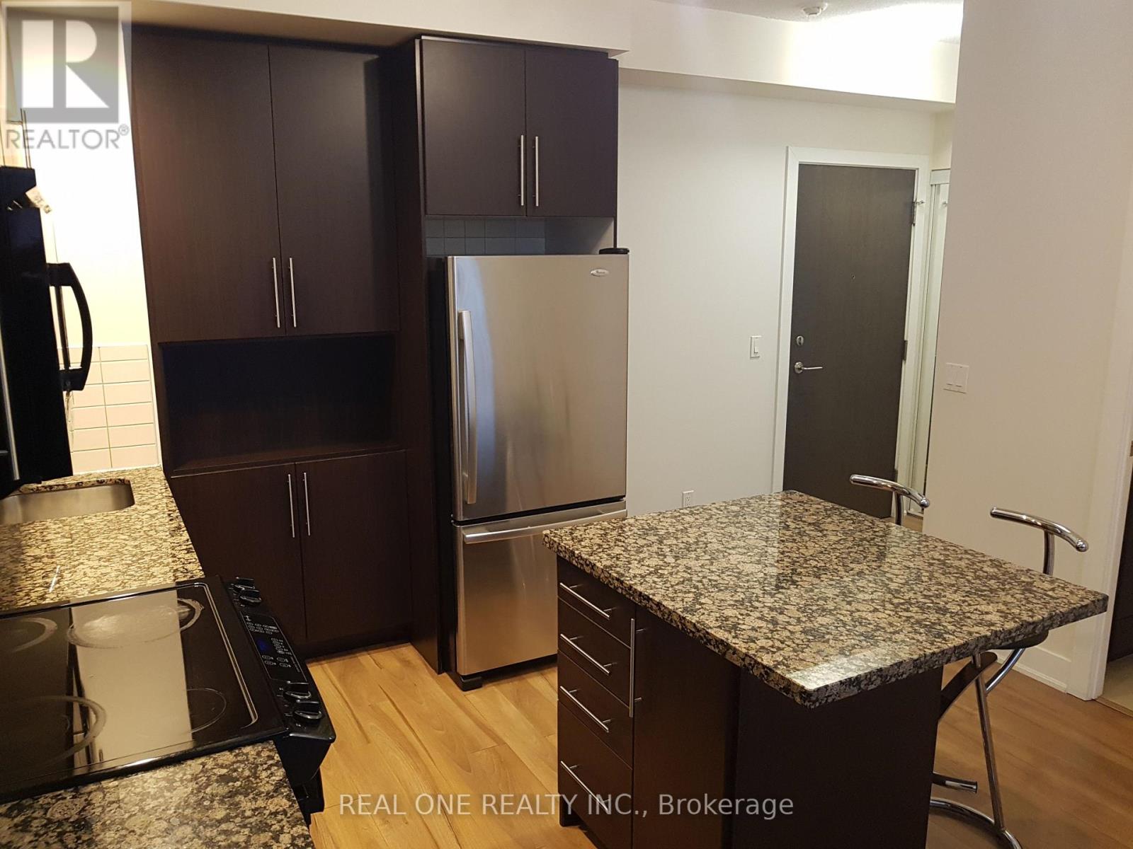 3009 - 28 Linden Street, Toronto, Ontario  M4Y 0A4 - Photo 5 - C12499172