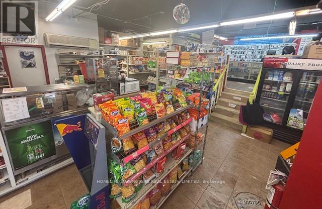 Unit 3 - 120 Lombard Street, Toronto, Ontario  M5C 3H5 - Photo 5 - C12499174