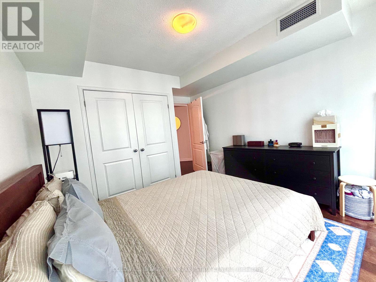 1205 - 263 Wellington Street W, Toronto, Ontario  M5V 3E6 - Photo 13 - C12499180