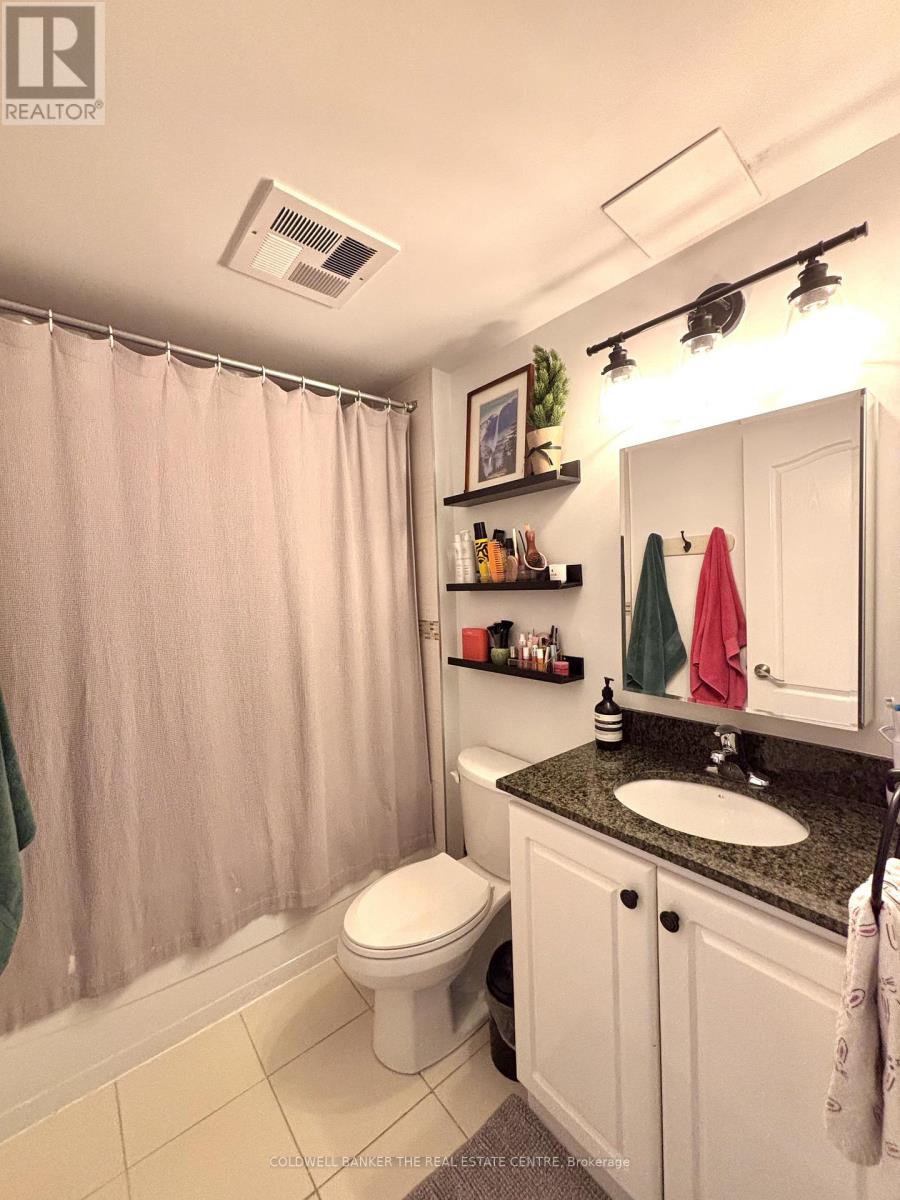 1205 - 263 Wellington Street W, Toronto, Ontario  M5V 3E6 - Photo 18 - C12499180