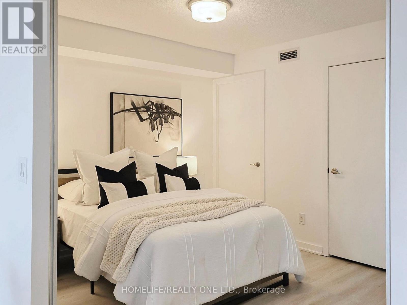 2003 - 38 Joe Shuster Way, Toronto (South Parkdale), Ontario  M6K 0A5 - Photo 22 - W12487362