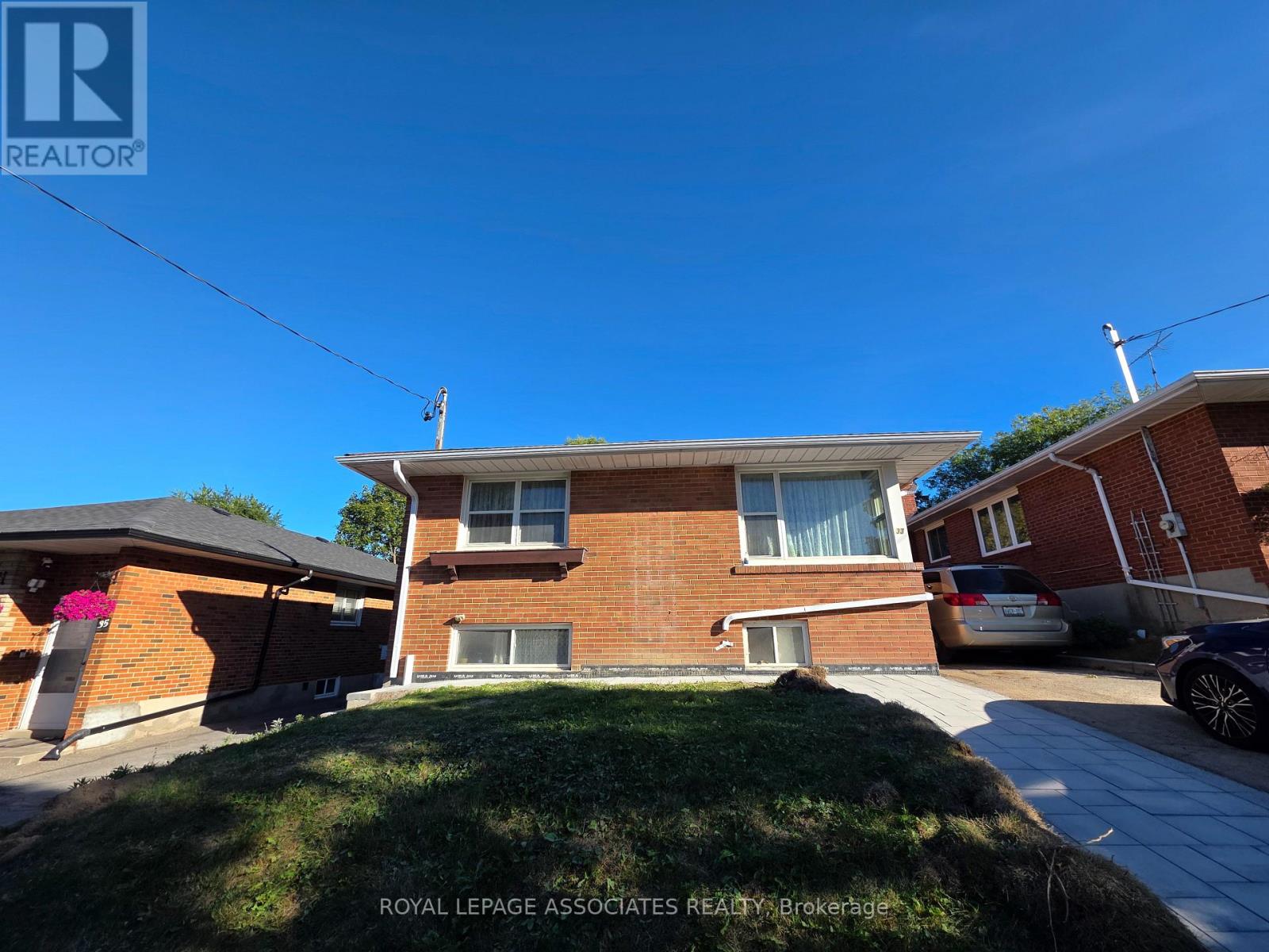 33 Kilbride Road, Toronto, Ontario  M1J 1X6 - Photo 2 - E12499176