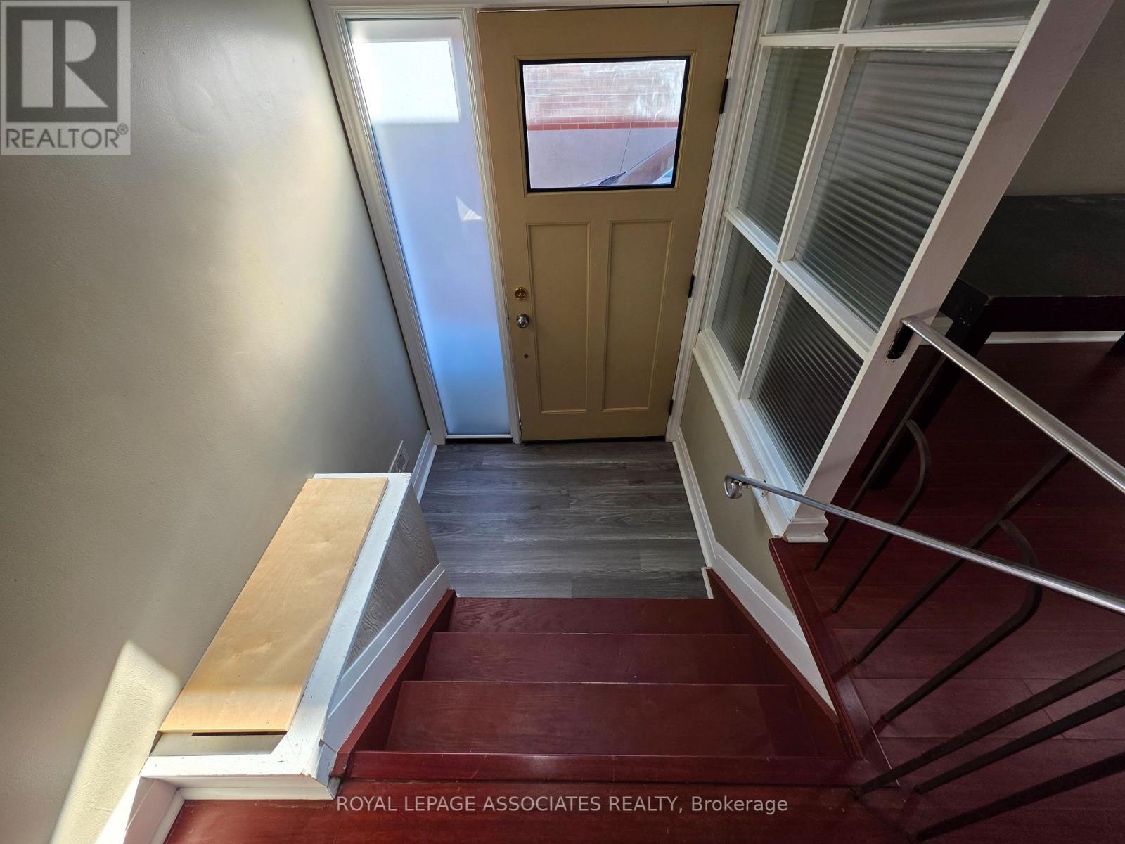 33 Kilbride Road, Toronto, Ontario  M1J 1X6 - Photo 4 - E12499176