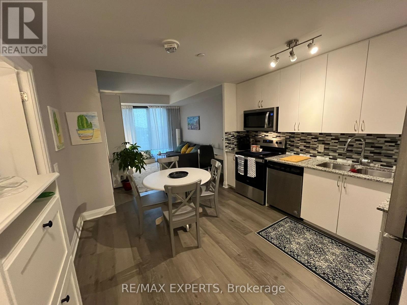 516 - 3220 Sheppard Avenue E, Toronto, Ontario  M1T 3K3 - Photo 2 - E12499192