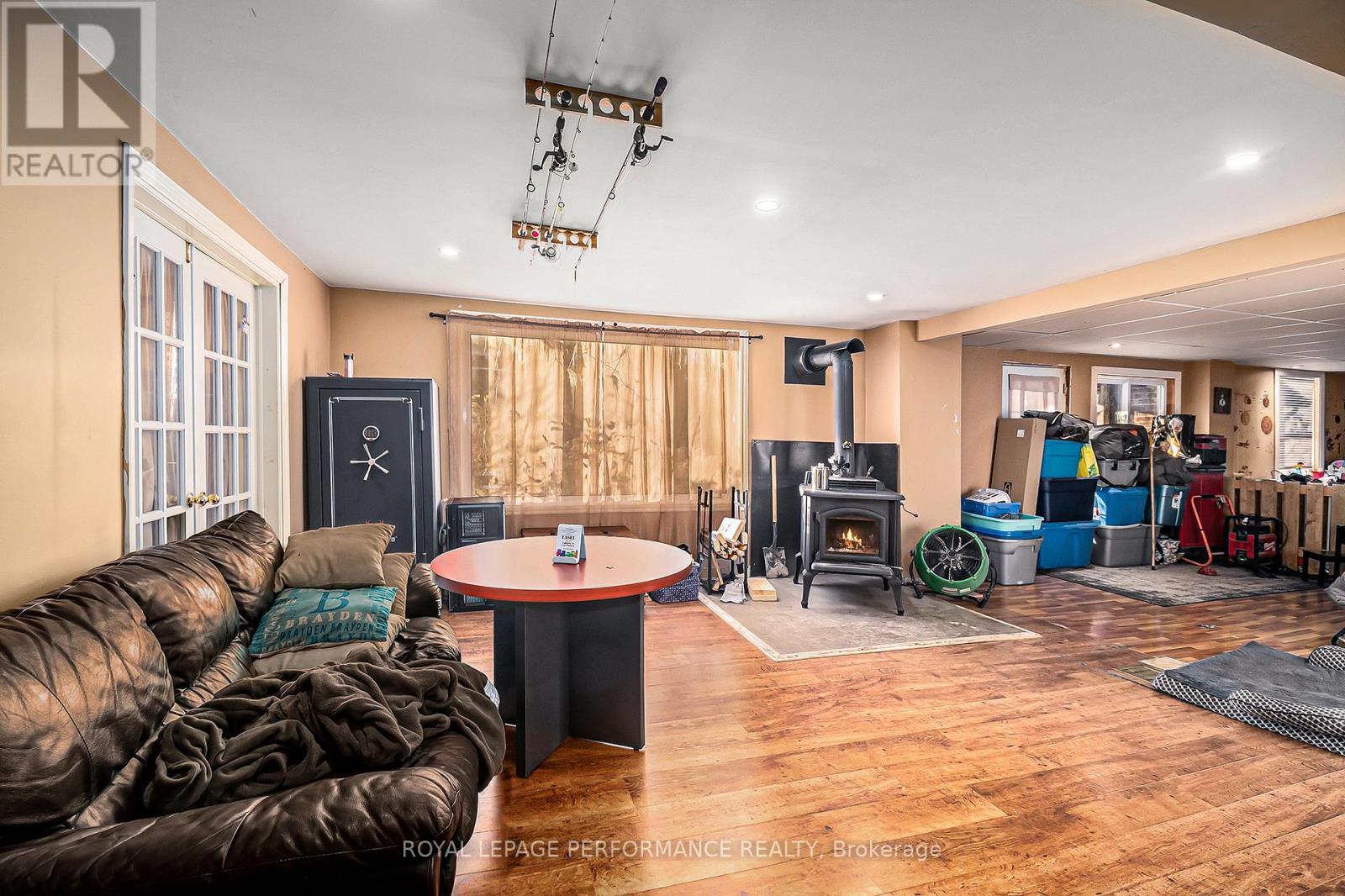 16015 County 2 Road, South Stormont, Ontario  K0C 1P0 - Photo 15 - X12499242