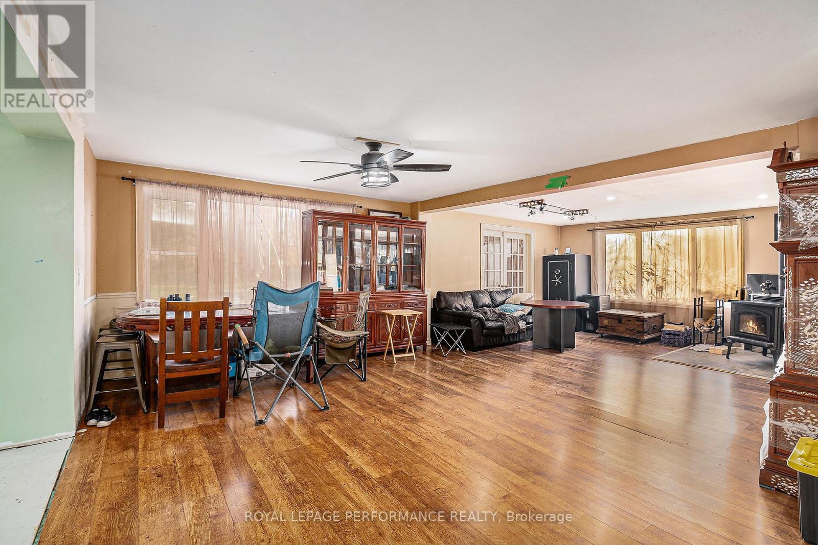 16015 County 2 Road, South Stormont, Ontario  K0C 1P0 - Photo 20 - X12499242