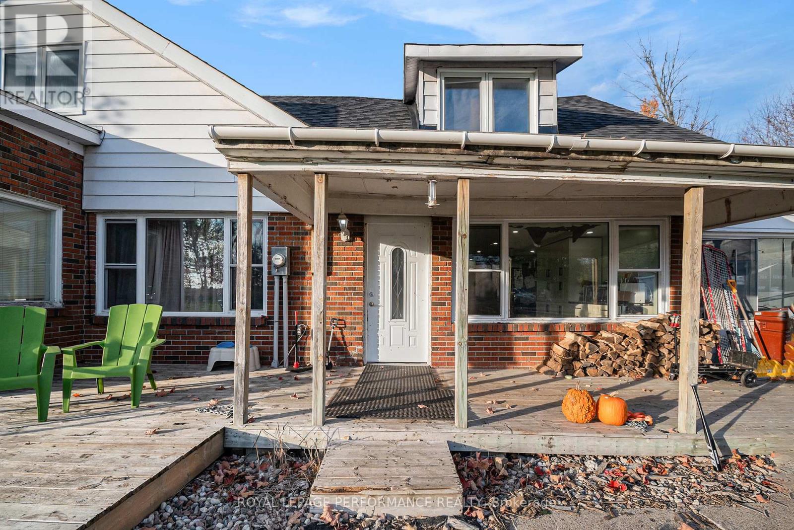 16015 County 2 Road, South Stormont, Ontario  K0C 1P0 - Photo 8 - X12499242