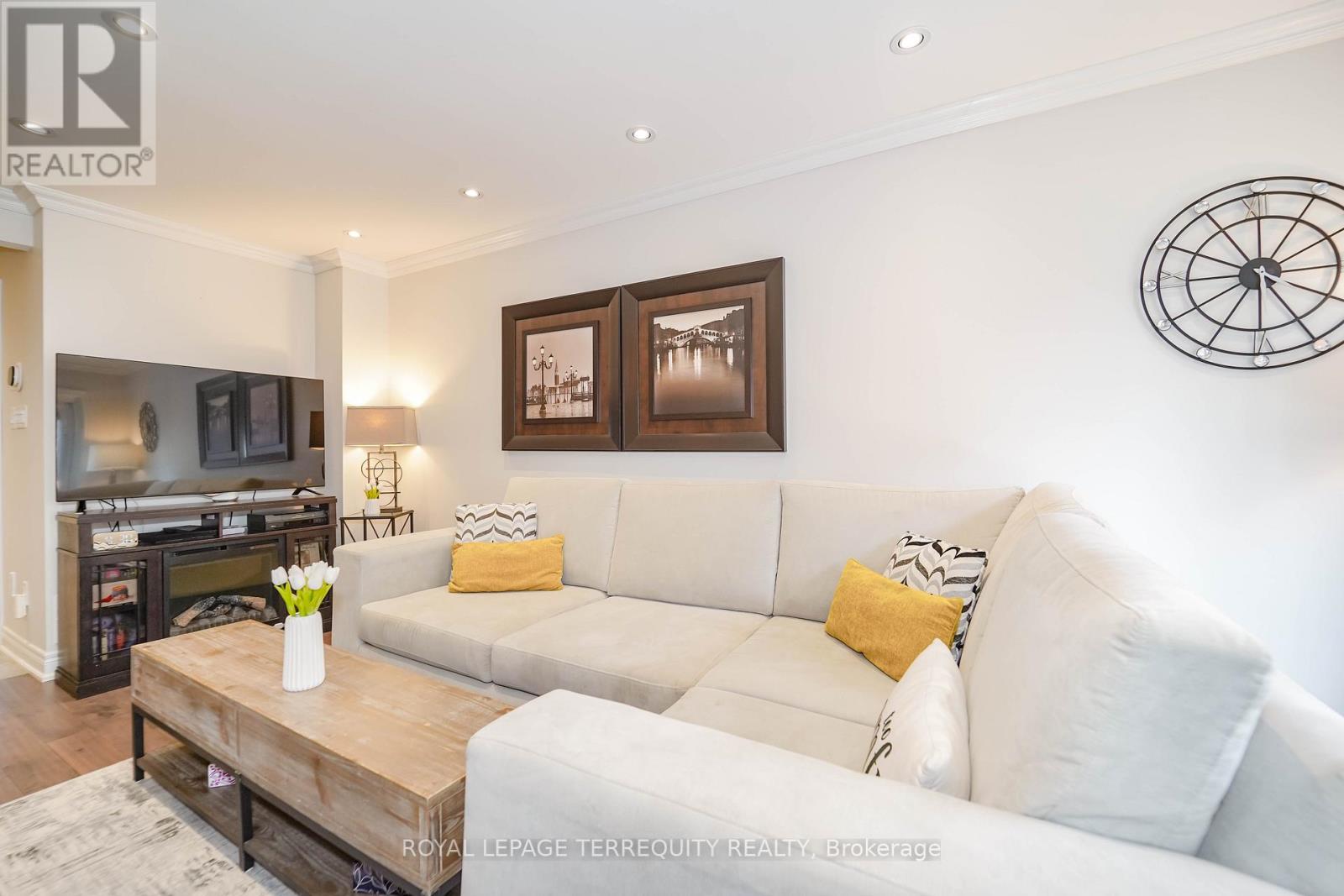 9 Stonebriar Drive, Vaughan, Ontario  L6A 2N5 - Photo 12 - N12499154