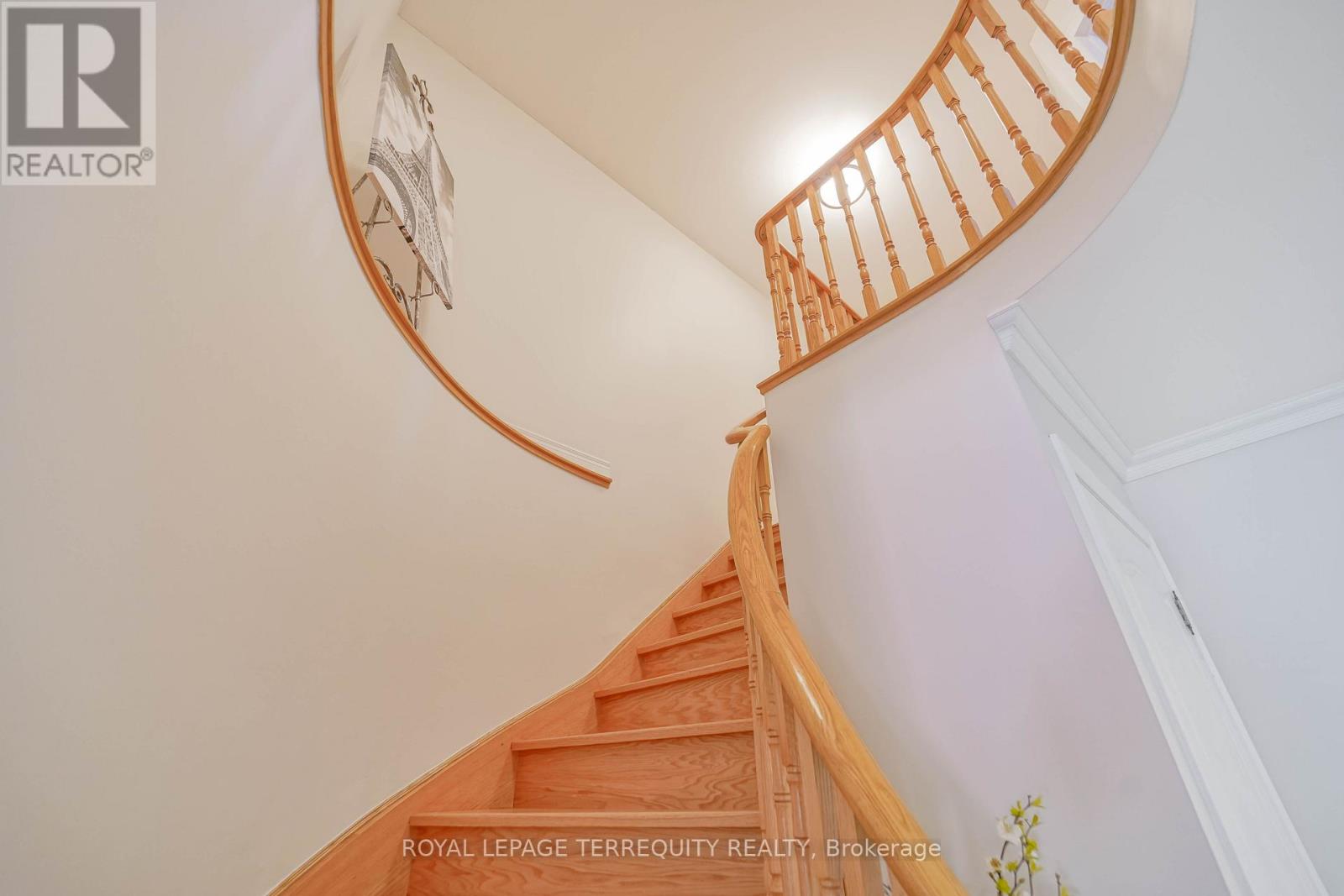 9 Stonebriar Drive, Vaughan, Ontario  L6A 2N5 - Photo 17 - N12499154