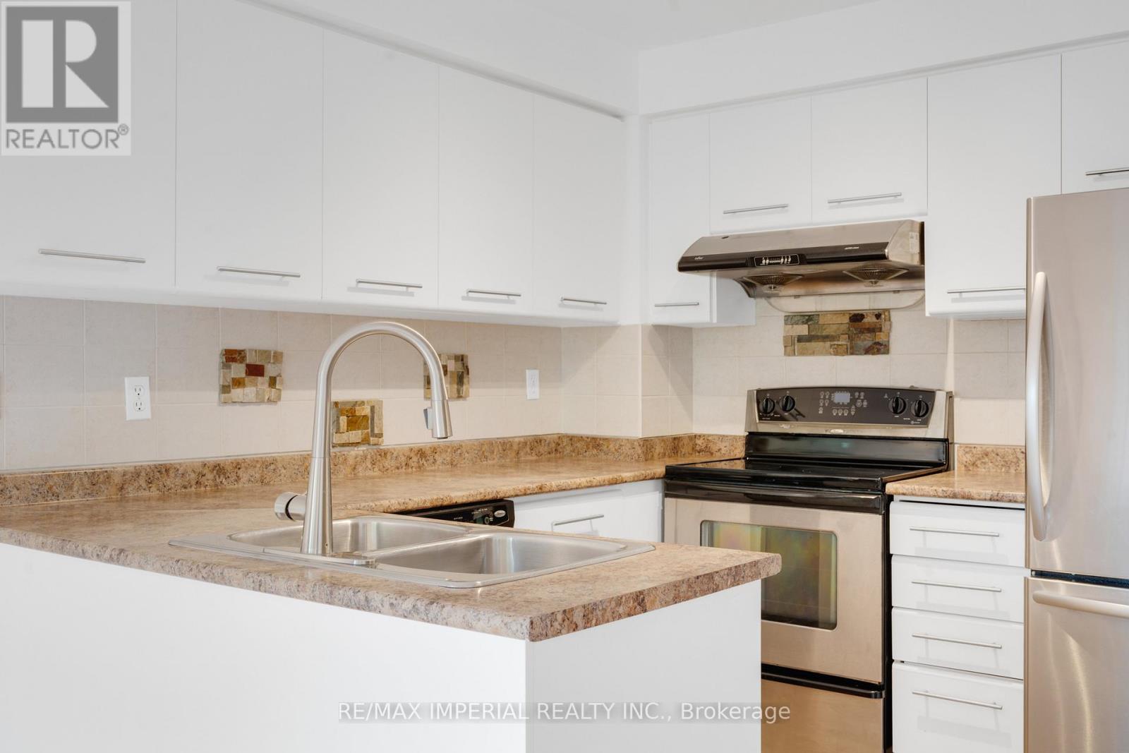 99 Islay Crescent, Vaughan (Maple), Ontario  L6A 2B9 - Photo 14 - N12499182