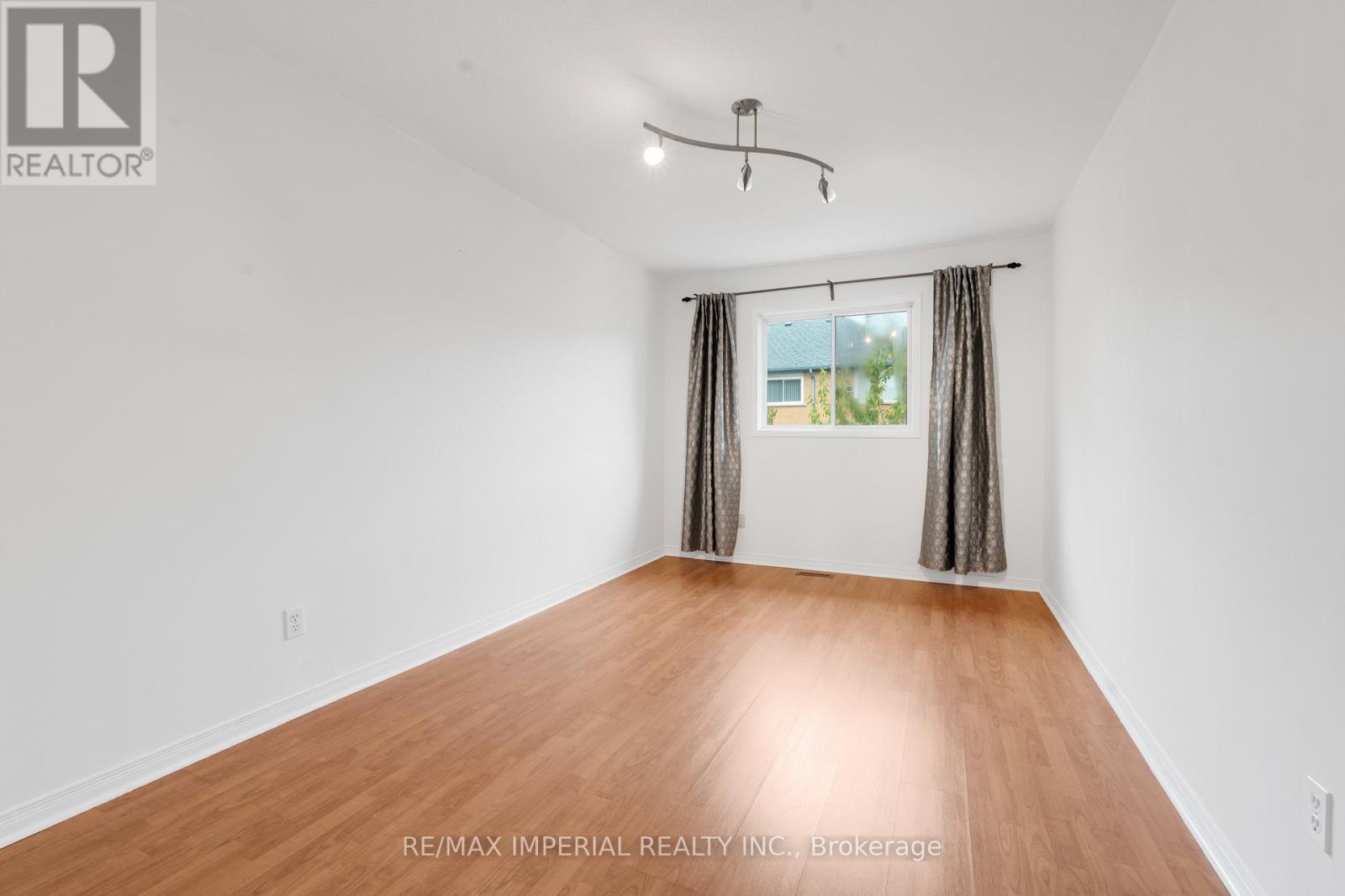 99 Islay Crescent, Vaughan (Maple), Ontario  L6A 2B9 - Photo 28 - N12499182