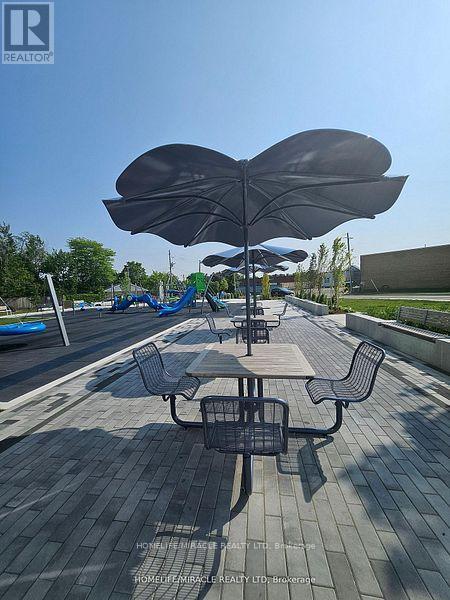 116 - 185 Deerfield Road, Newmarket, Ontario  L3Y 0G7 - Photo 37 - N12499198