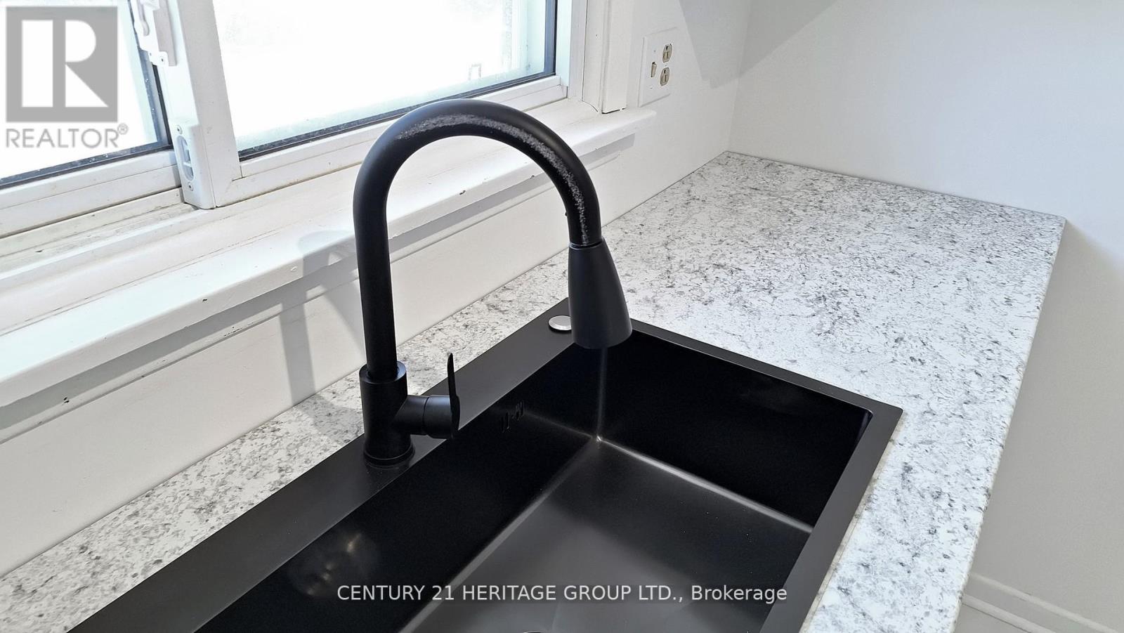 224 Glenn Avenue, Innisfil, Ontario  L9S 1C4 - Photo 17 - N12499222