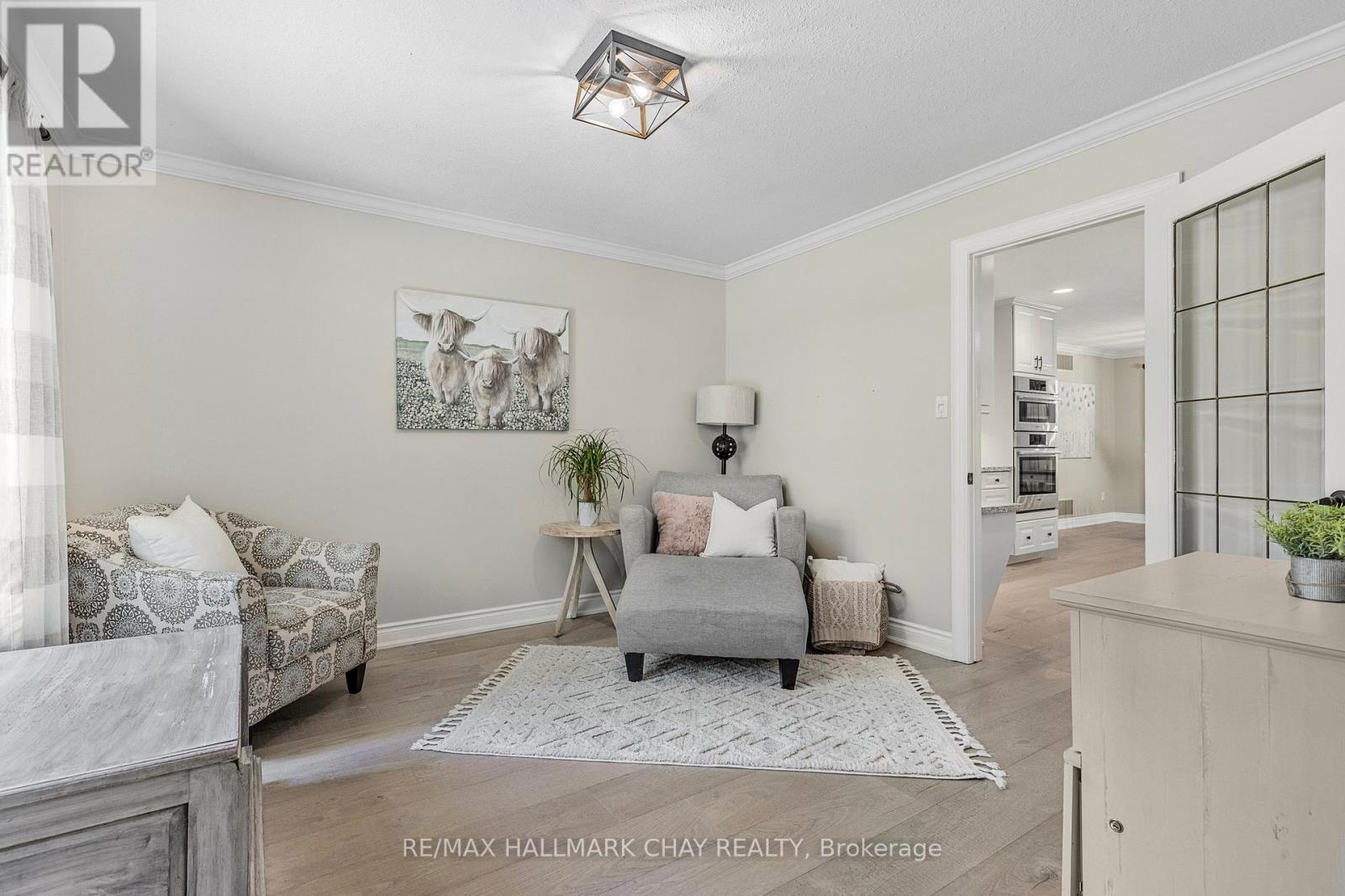 1256 Rainbow Valley Road W, Springwater, Ontario  L0L 2K0 - Photo 13 - S12499200