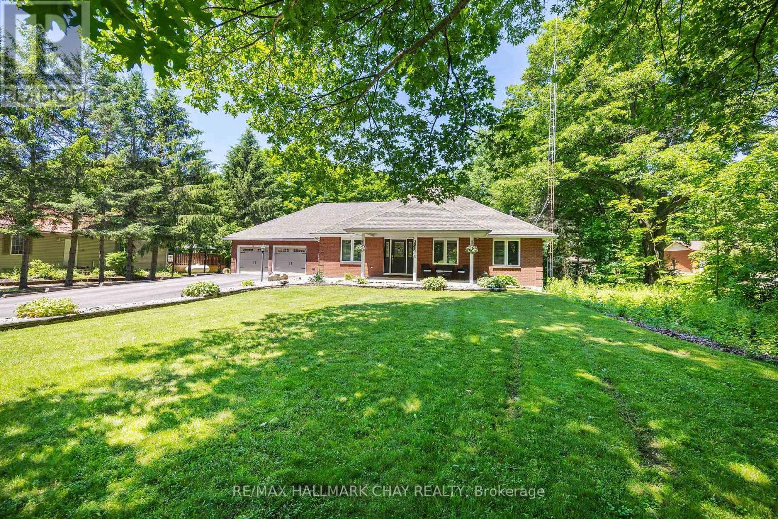 1256 Rainbow Valley Road W, Springwater, Ontario  L0L 2K0 - Photo 2 - S12499200