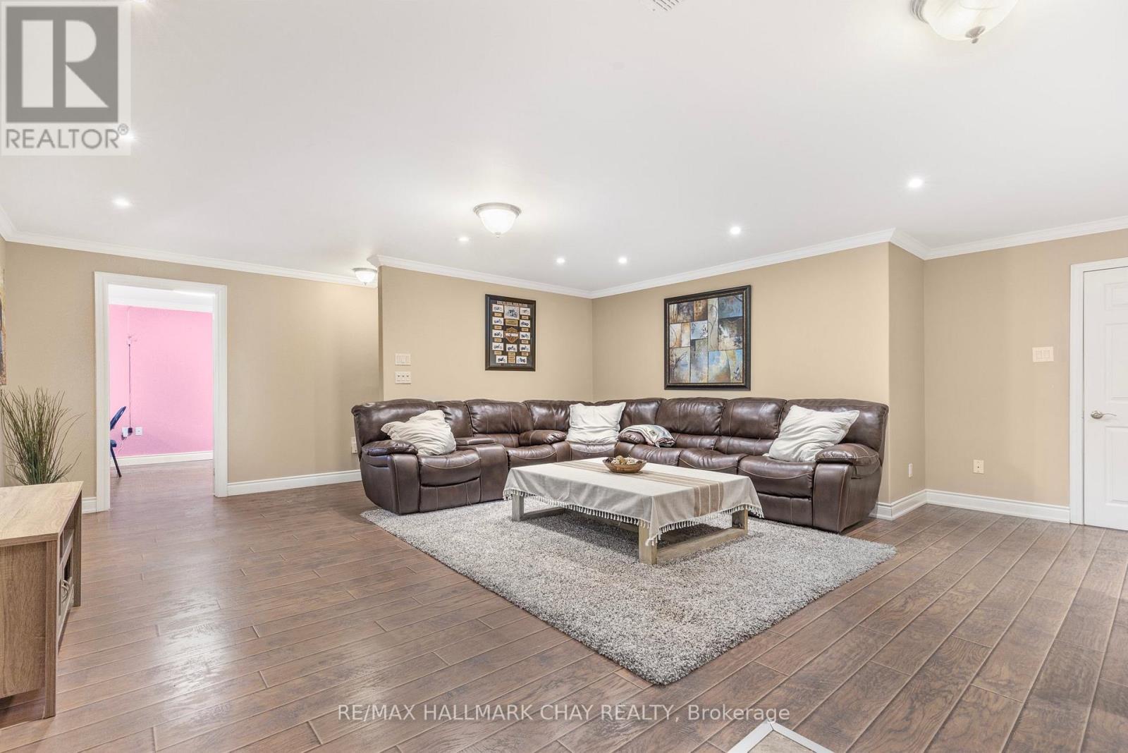 1256 Rainbow Valley Road W, Springwater, Ontario  L0L 2K0 - Photo 26 - S12499200