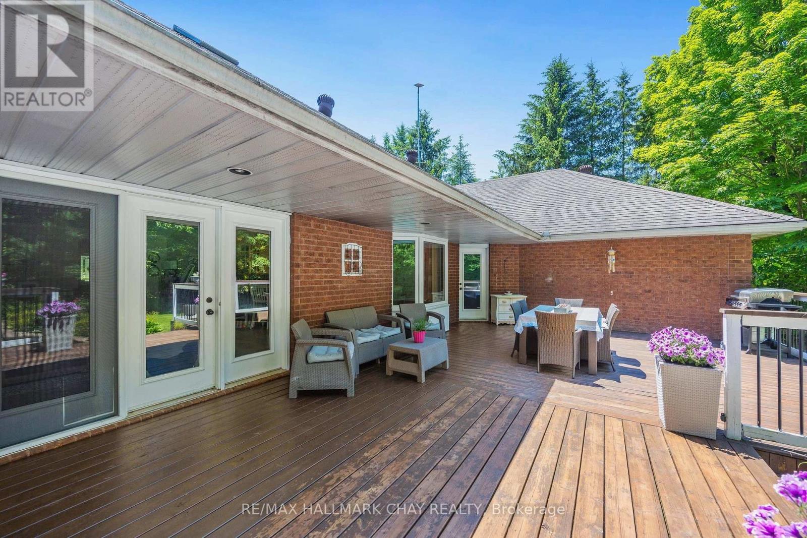 1256 Rainbow Valley Road W, Springwater, Ontario  L0L 2K0 - Photo 30 - S12499200