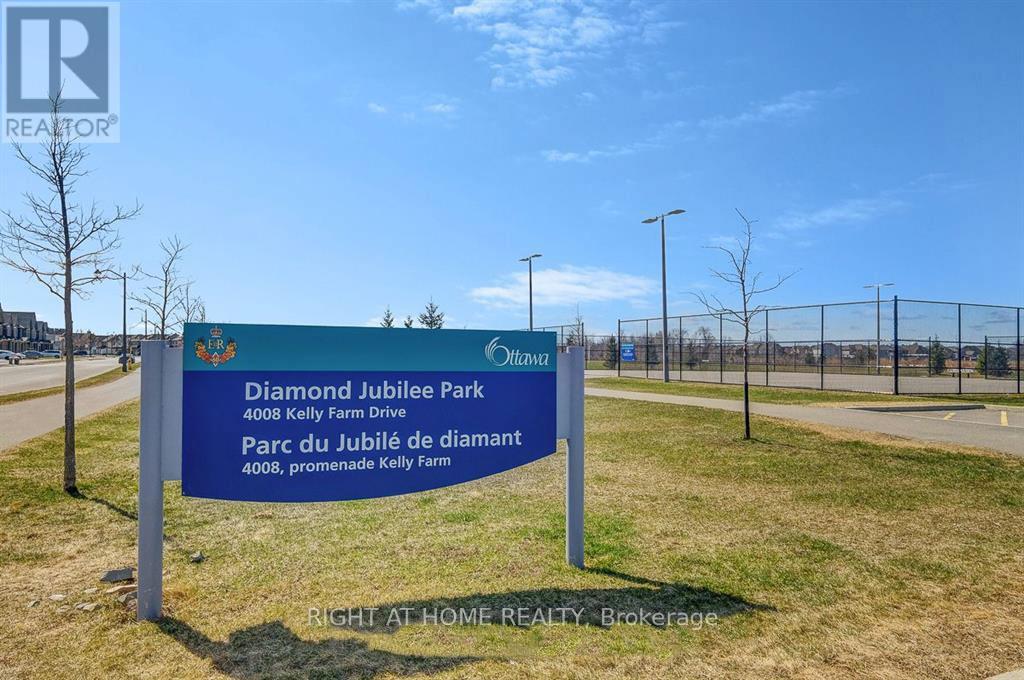 193 Shepody Circle, Ottawa, Ontario  K1T 4H9 - Photo 24 - X12498254