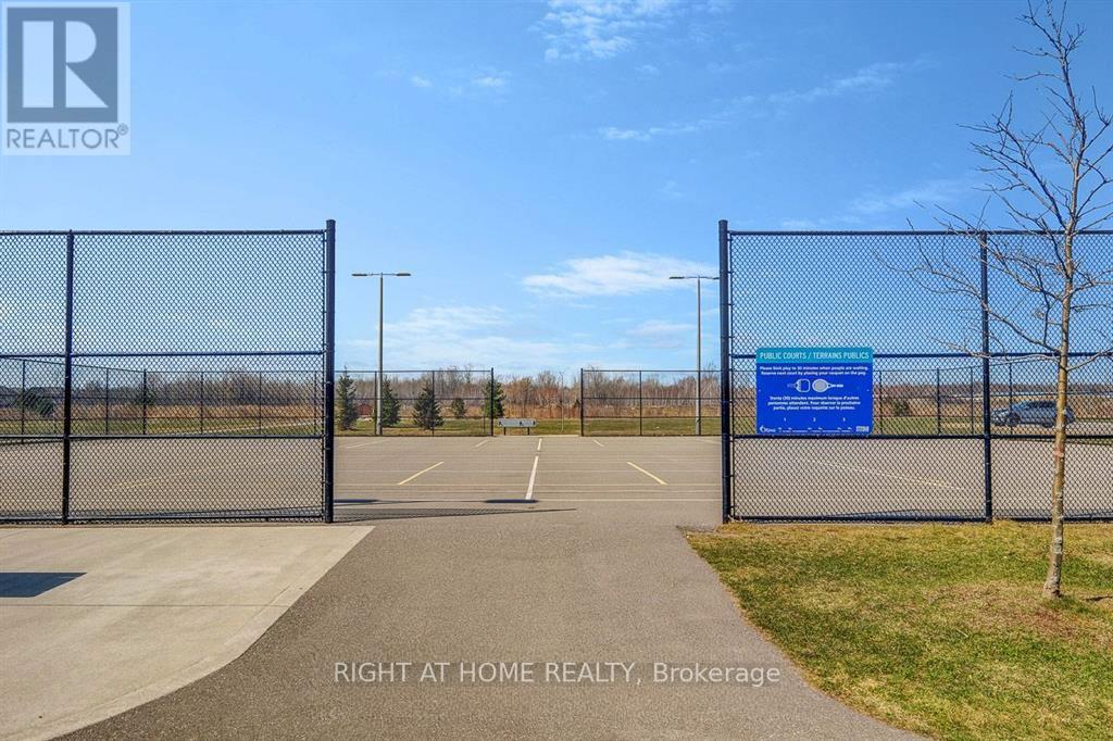 193 Shepody Circle, Ottawa, Ontario  K1T 4H9 - Photo 28 - X12498254