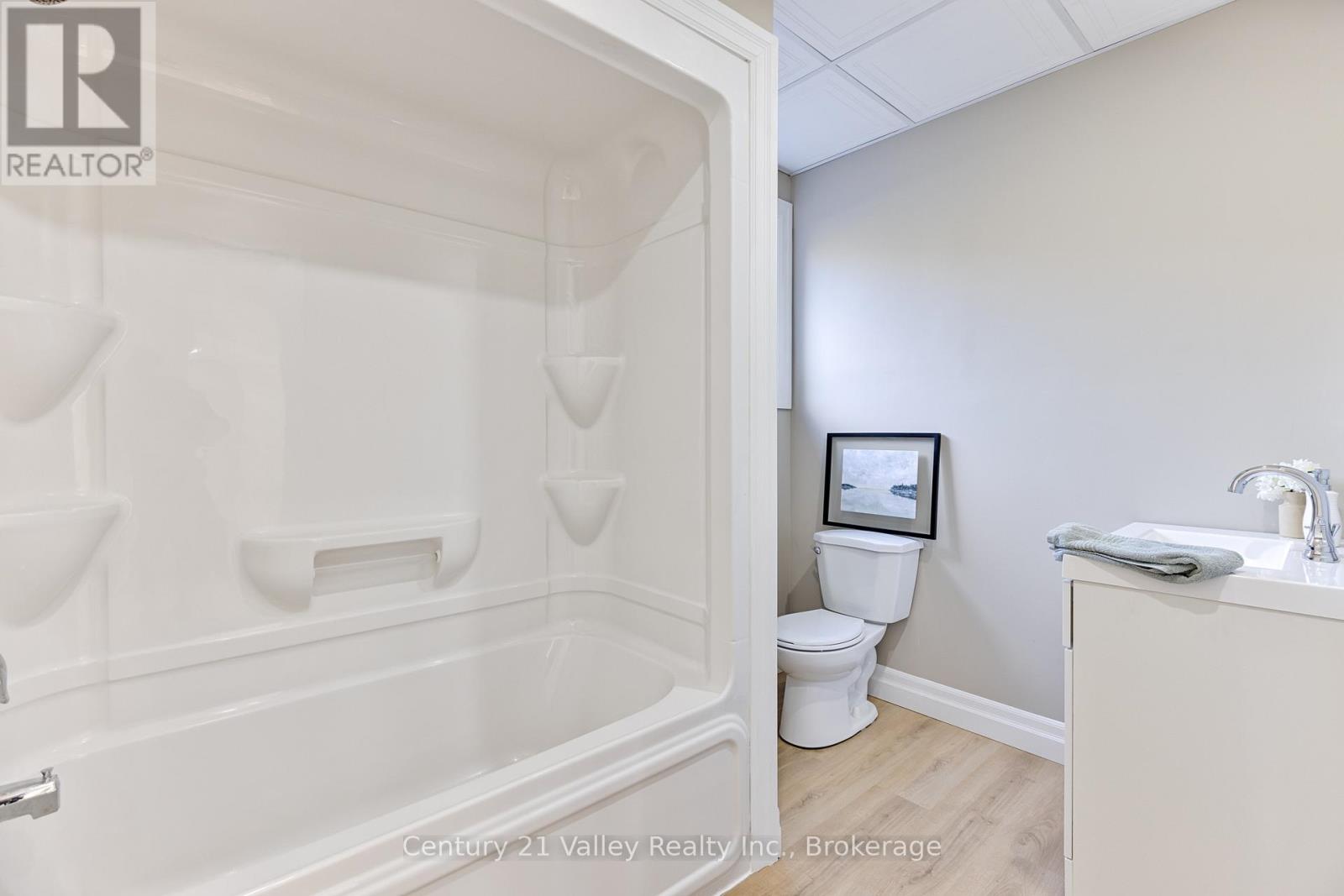 62 Bochert Road, Bonnechere Valley, Ontario  K0J 1T0 - Photo 38 - X12478278