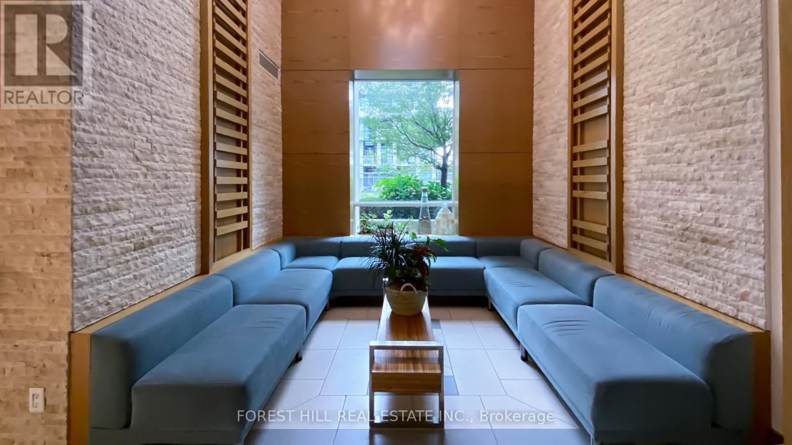 434 - 165 Legion Road N, Toronto, Ontario  M8Y 0A1 - Photo 31 - W12499150