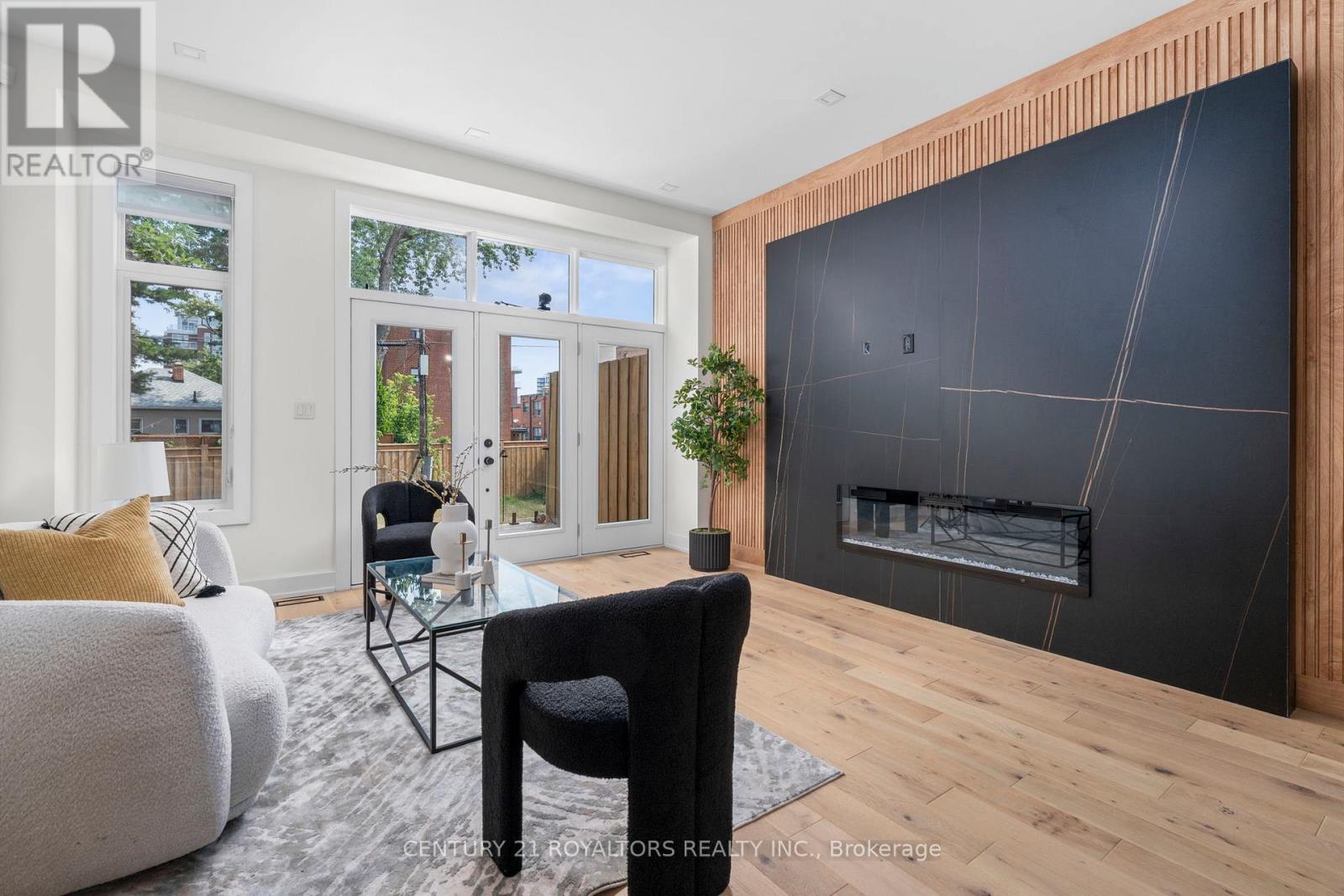 5b Pine Avenue N, Mississauga, Ontario  L5H 2P7 - Photo 15 - W12499178