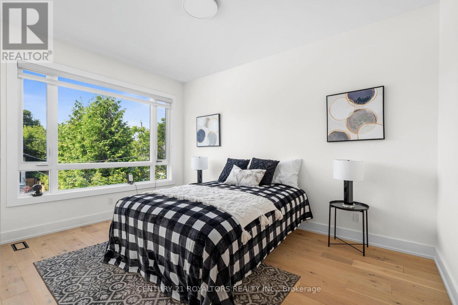 5b Pine Avenue N, Mississauga, Ontario  L5H 2P7 - Photo 23 - W12499178