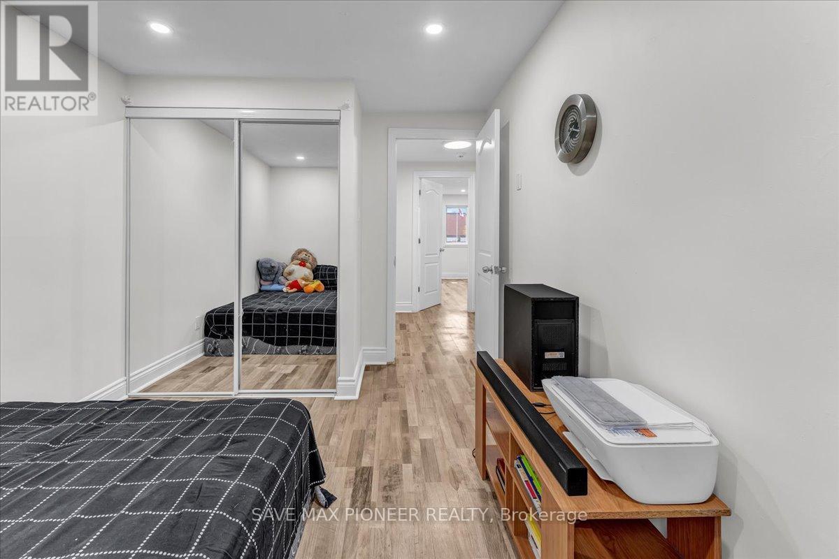 11 Great Oak Court, Brampton, Ontario  L6S 2J9 - Photo 25 - W12499208