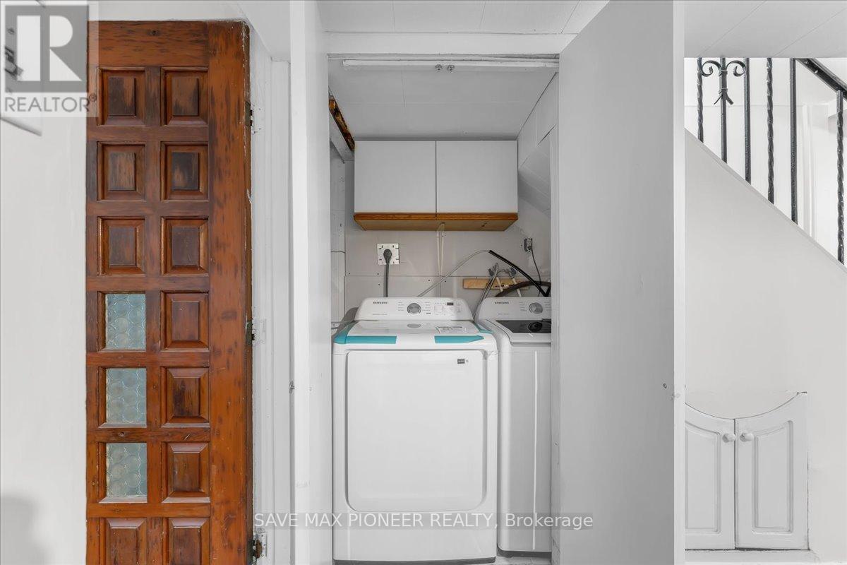 11 Great Oak Court, Brampton, Ontario  L6S 2J9 - Photo 37 - W12499208