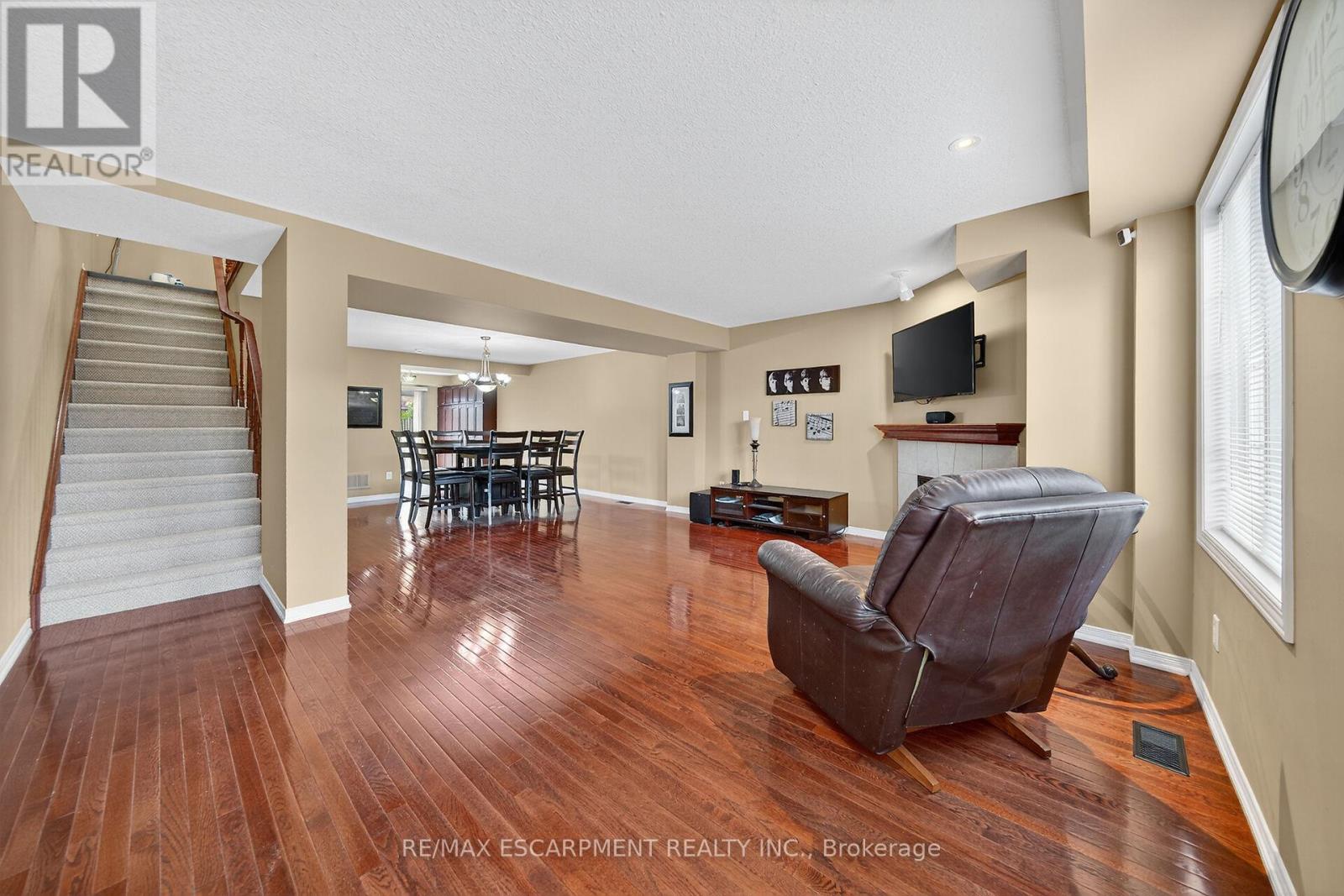 23 - 7 Southside Place, Hamilton (Mountview), Ontario  L9C 7W6 - Photo 15 - X12498830