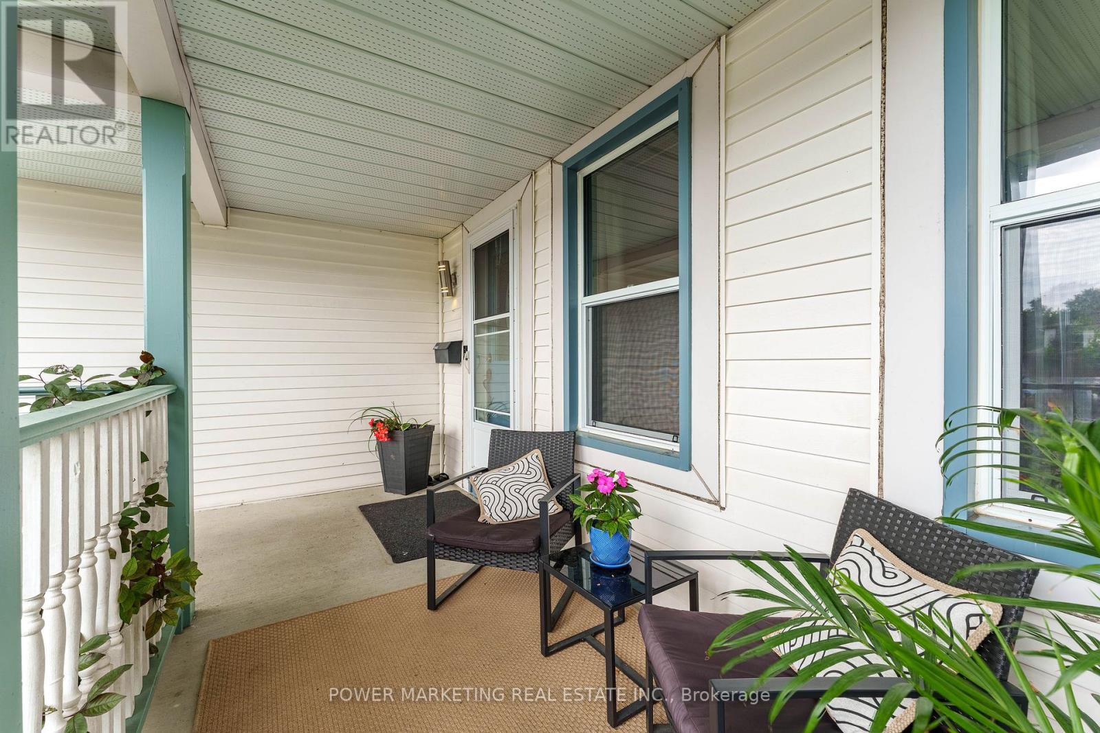 1809 Chopin Place, Ottawa, Ontario  K1C 5G1 - Photo 5 - X12499330