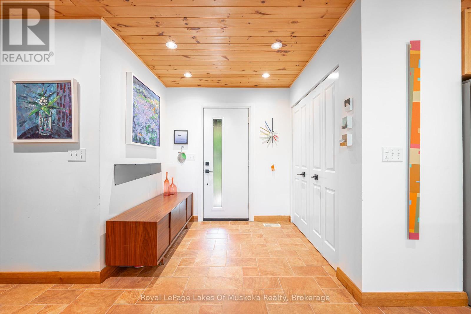 30 Forest Road, Kawartha Lakes (Fenelon), Ontario  K0M 1M0 - Photo 5 - X12313104