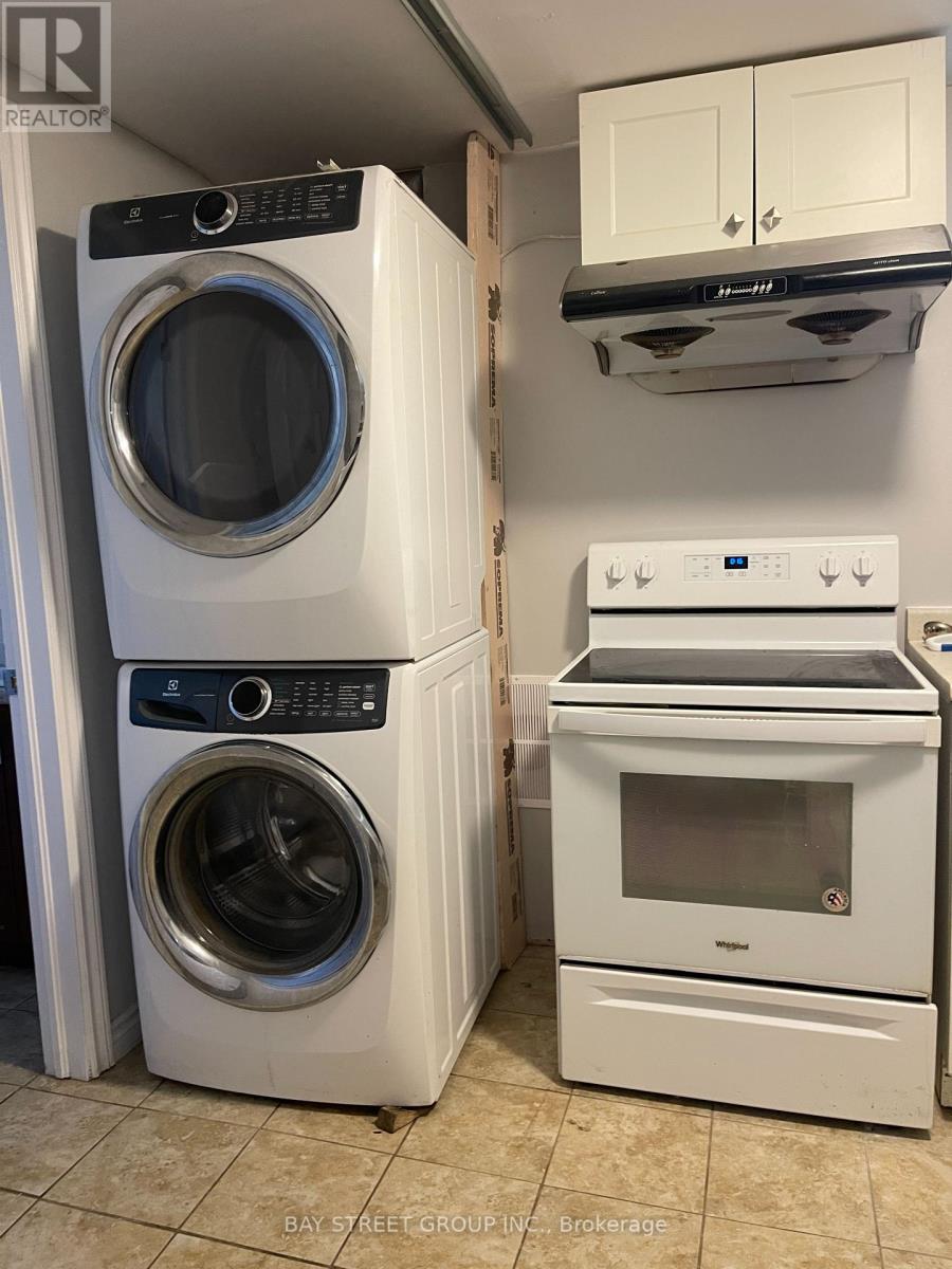 172 Darlington Drive, Hamilton, Ontario  L9C 2M5 - Photo 14 - X12499188