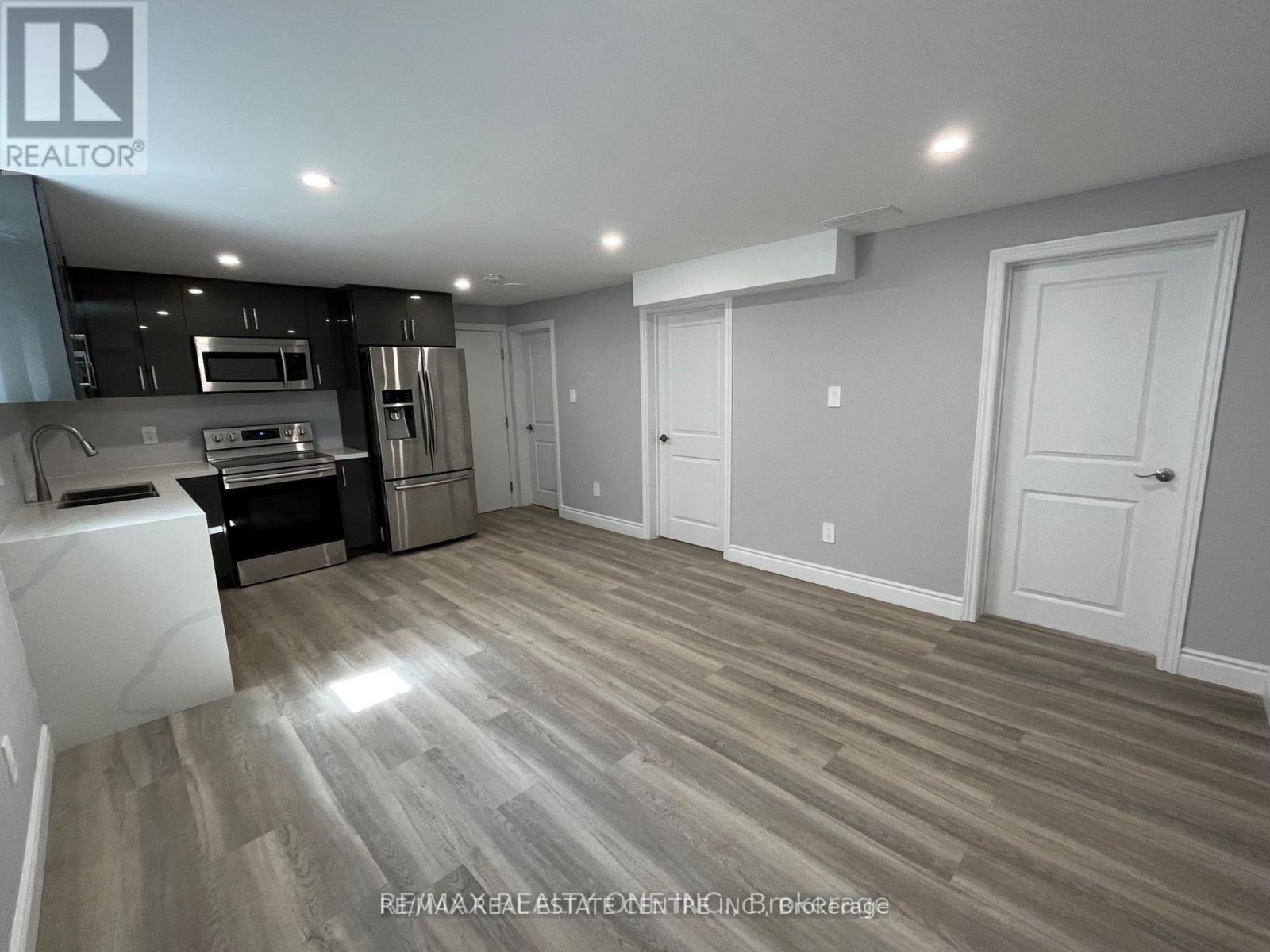 Lower - 1573 Horseshoe Crescent, London North, Ontario  N5X 0L3 - Photo 6 - X12499210