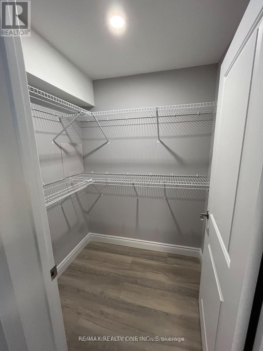 Lower - 1573 Horseshoe Crescent, London North, Ontario  N5X 0L3 - Photo 8 - X12499210