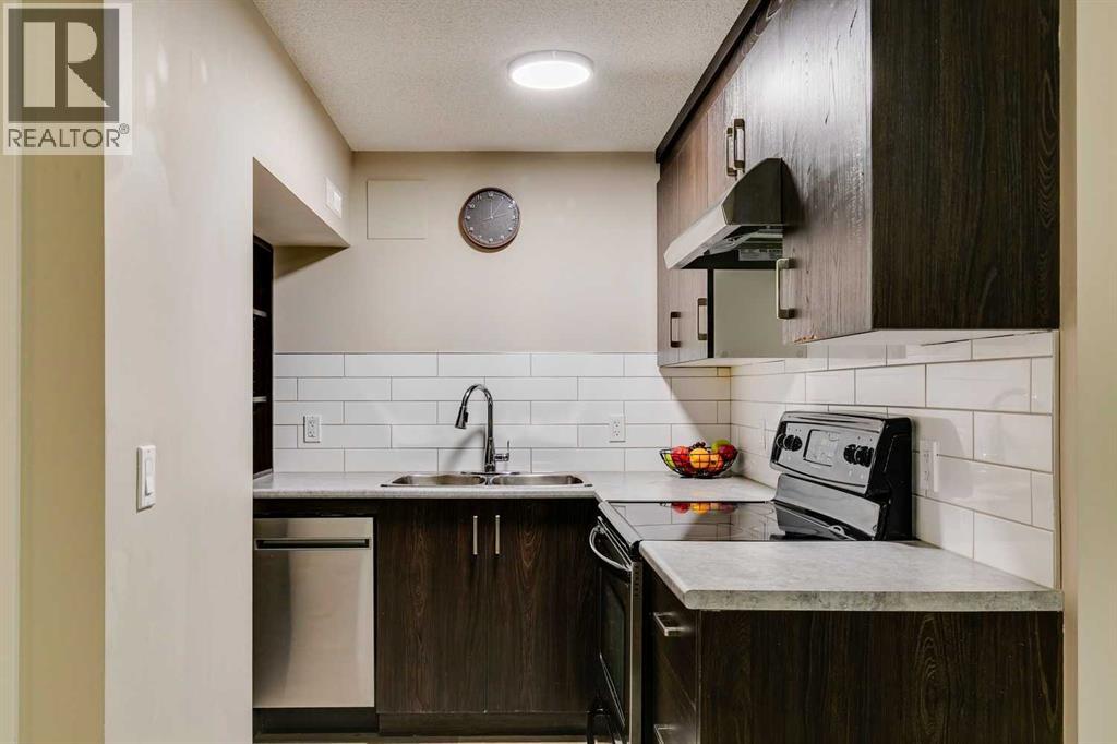 9 Cranarch Way Se, Calgary, Alberta  T3M 0S7 - Photo 40 - A2261364